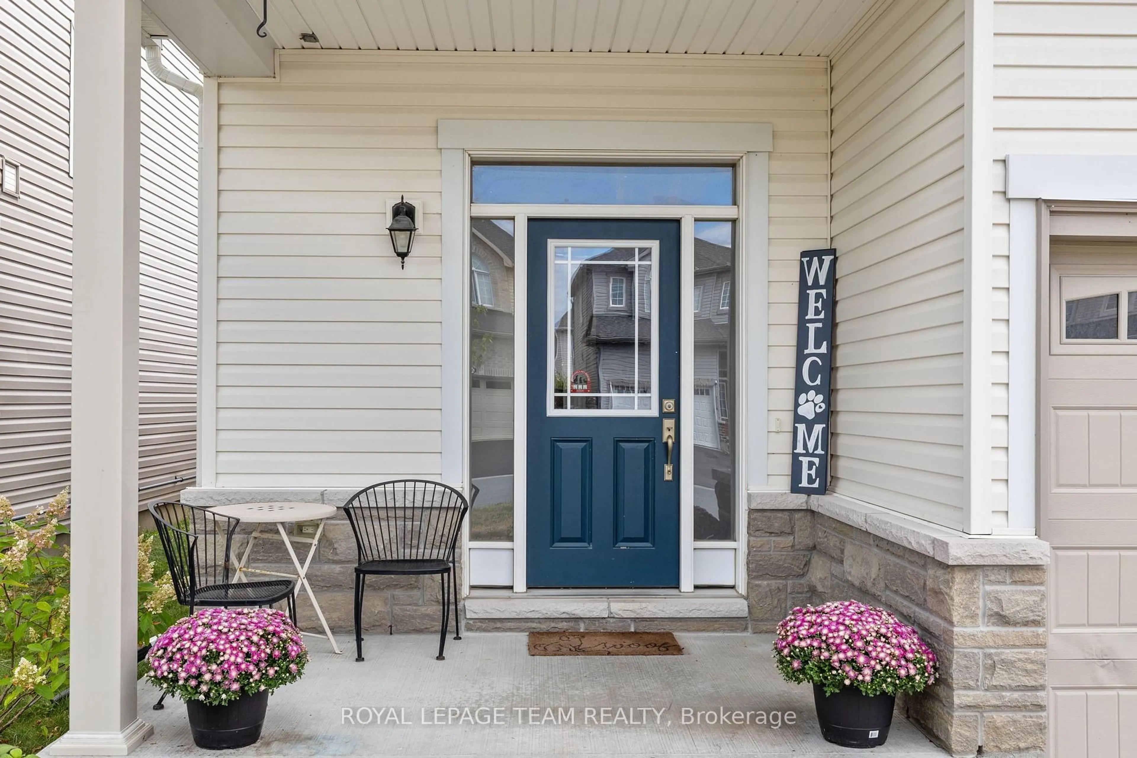 Indoor entryway for 2671 Tempo Dr, North Grenville Ontario K0G 1J0