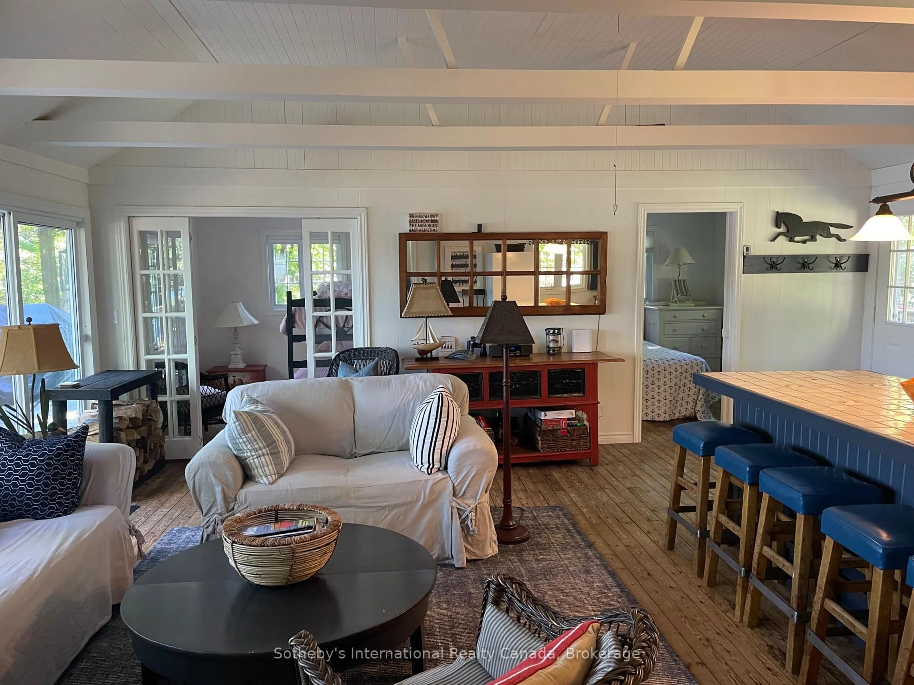 Living room with furniture, unknown for 1080 Long Lake Rd, Muskoka Lakes Ontario P0C 1A0