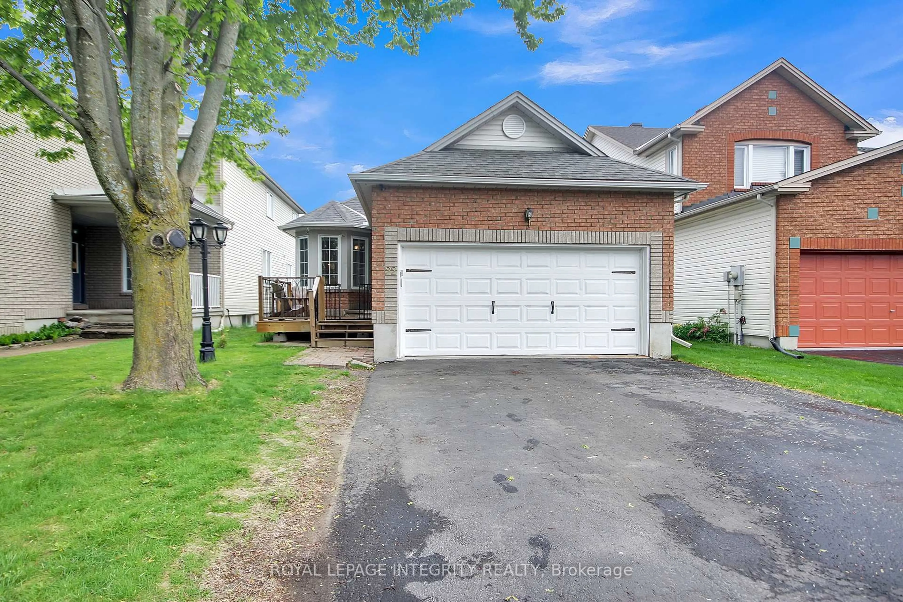 A pic from outside/outdoor area/front of a property/back of a property/a pic from drone, street for 22 Halkirk Ave, Ottawa Ontario K2V 1B5