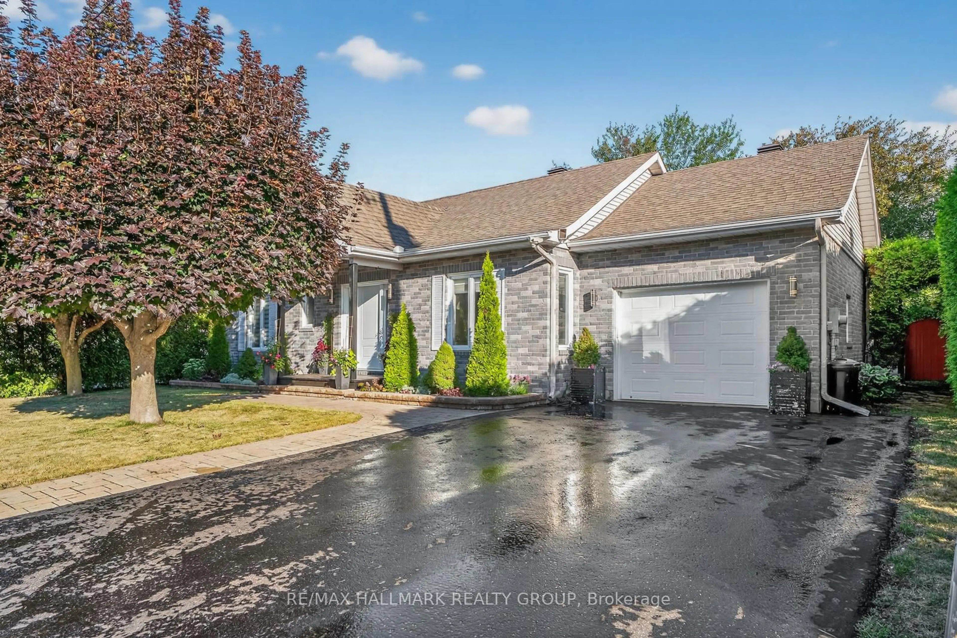 A pic from outside/outdoor area/front of a property/back of a property/a pic from drone, street for 26 Desnoyers St, Casselman Ontario K0A 1M0