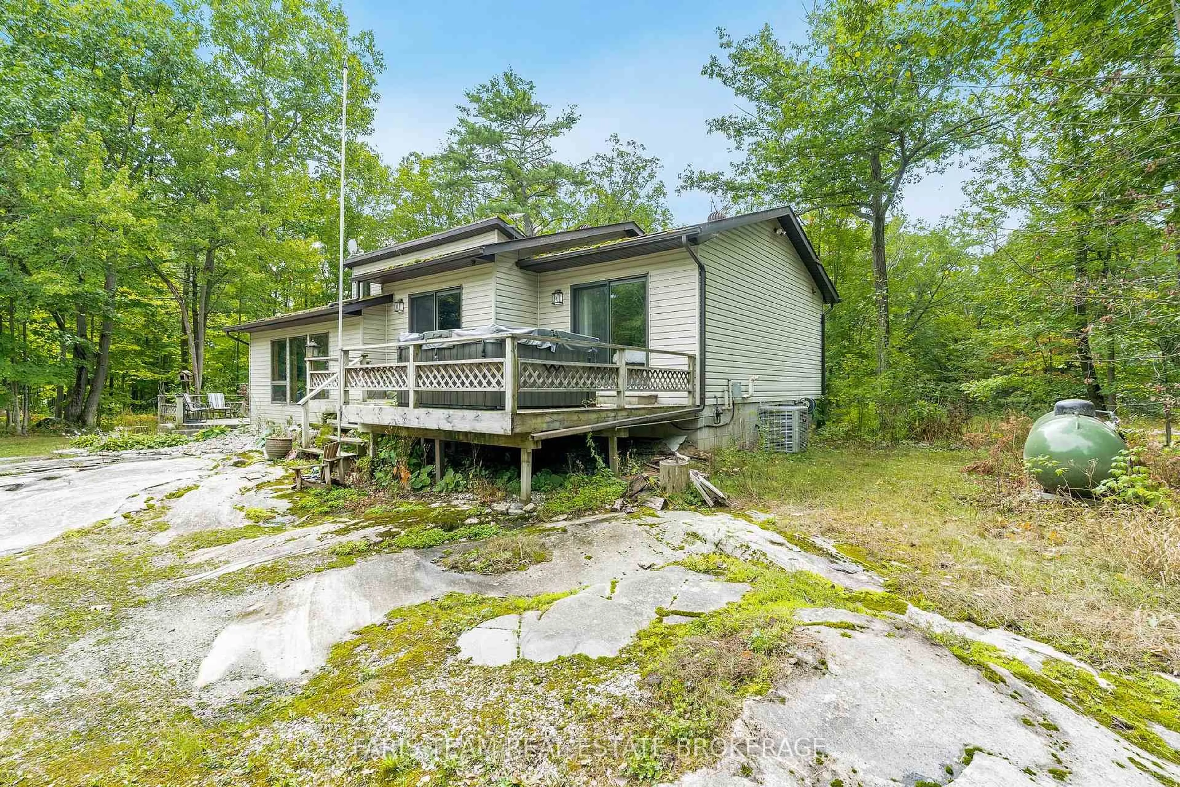 Unknown for 206 Bonneville Rd, Georgian Bay Ontario L0K 1S0
