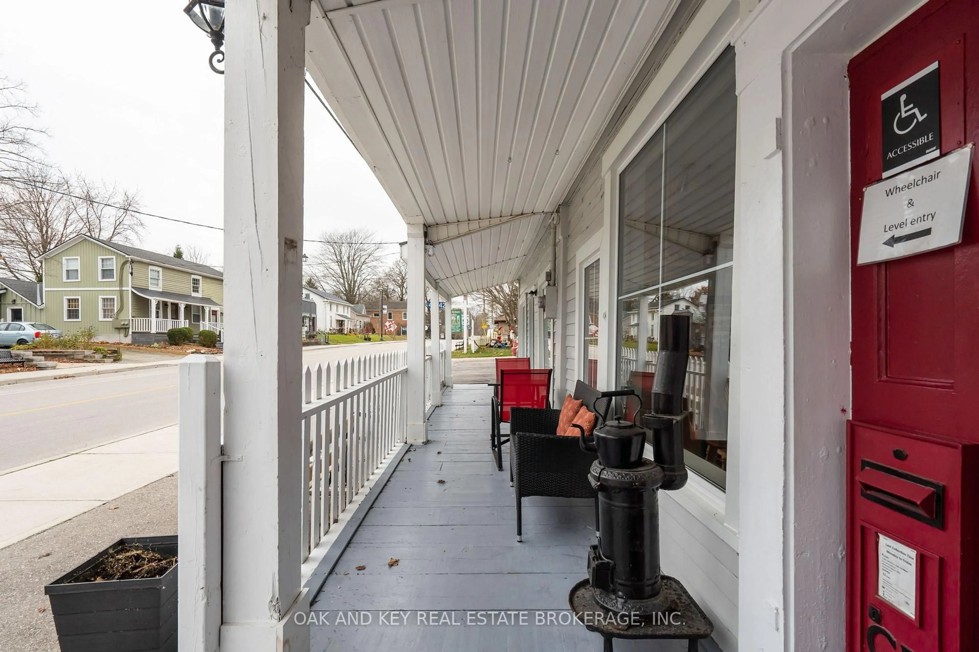 Patio, street for 46342 Sparta Line, Central Elgin Ontario N0L 2H0