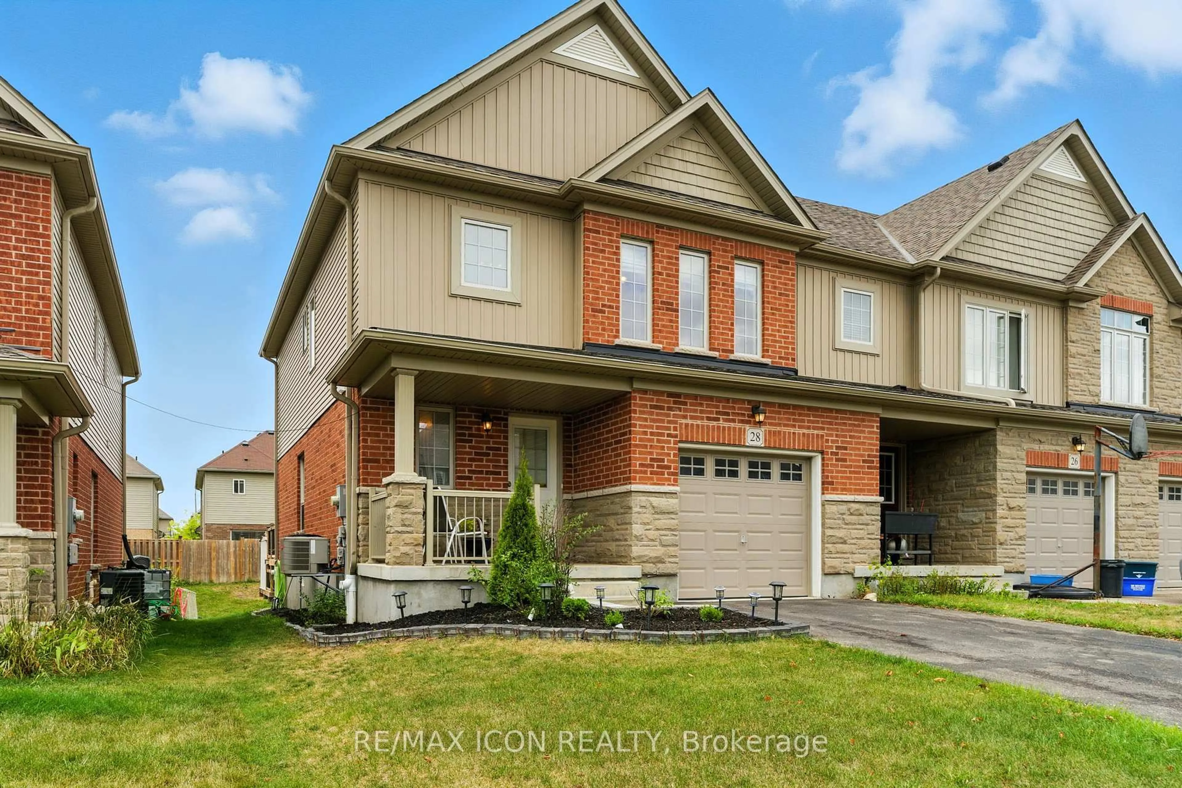 Home with brick exterior material, street for 28 Freer Dr, North Dumfries Ontario N0B 1E0