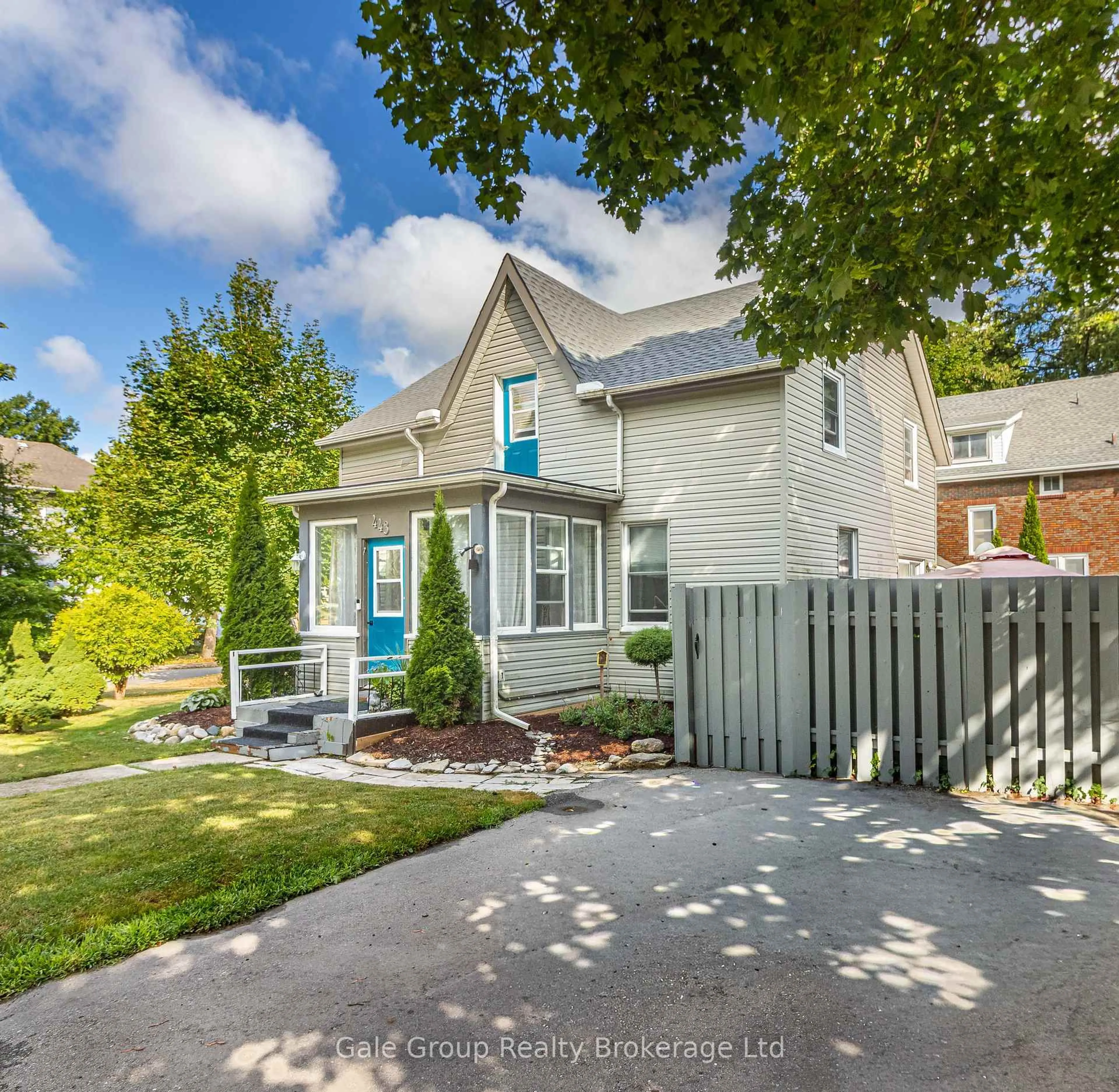 Home with vinyl exterior material, street for 443 Drew St, Woodstock Ontario N4S 4V4