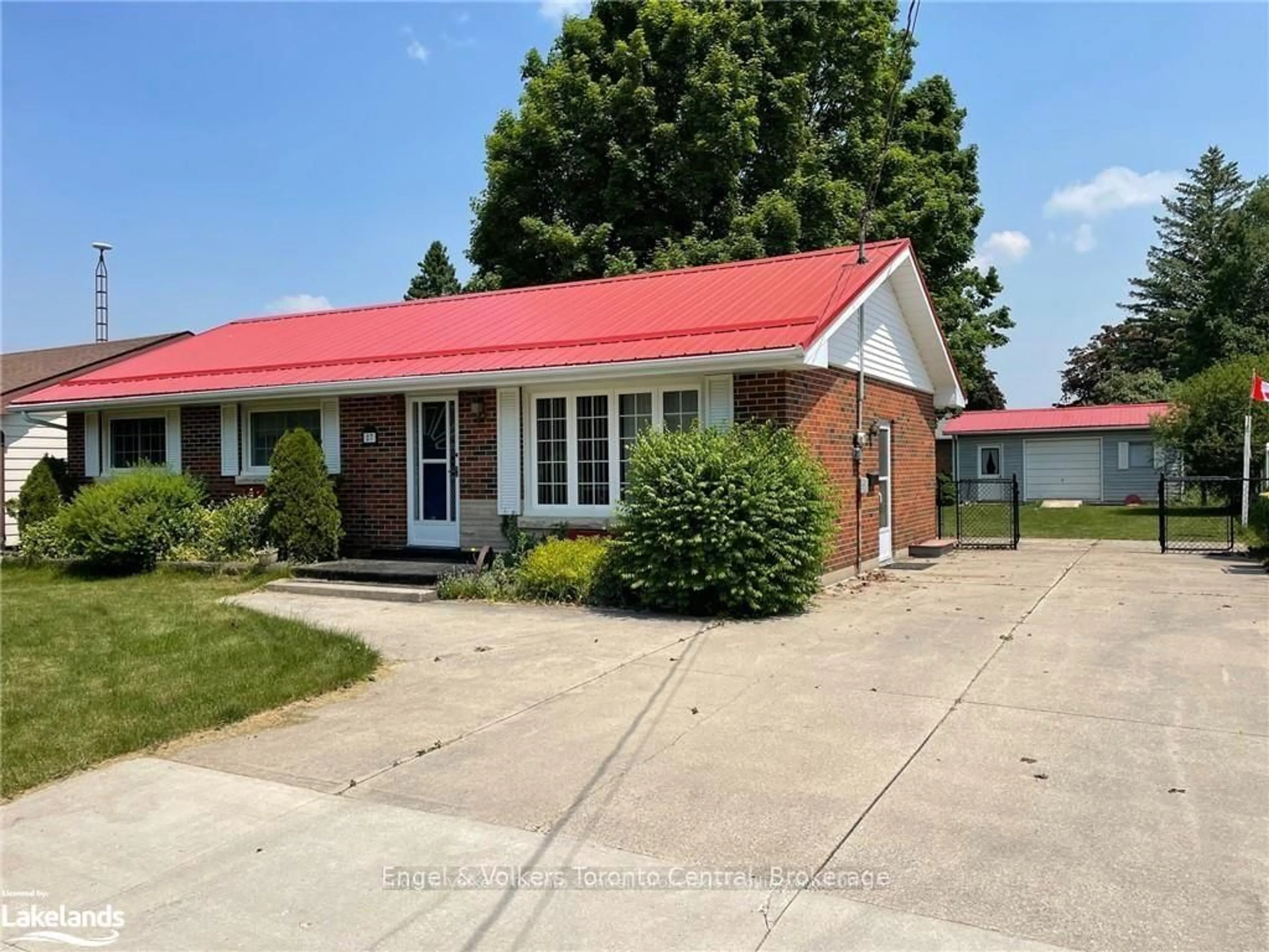 Unknown for 27 Herbert Ave, Grey Highlands Ontario N0C 1H0