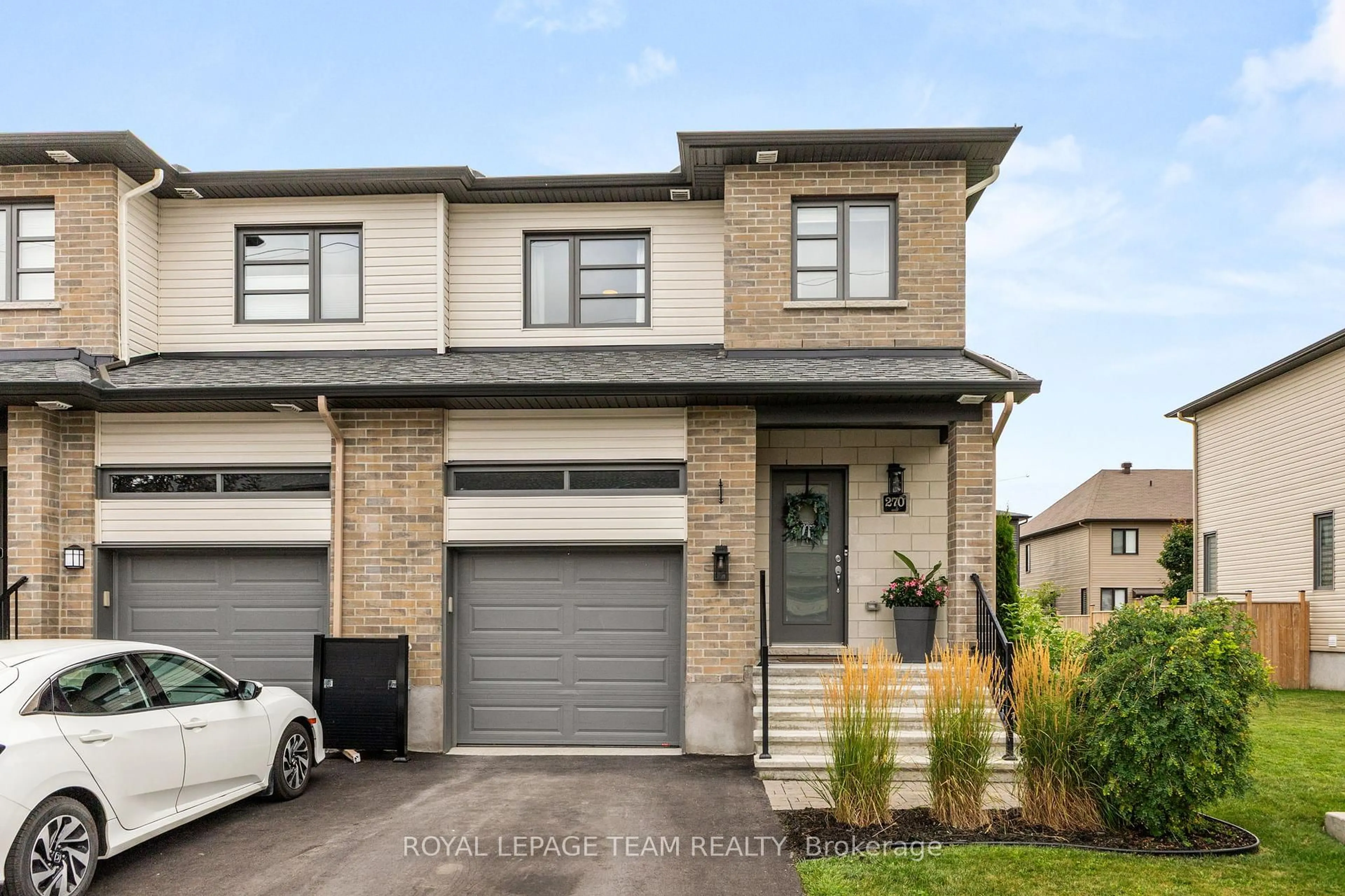 Home with brick exterior material, street for 270 Munro St, Carleton Place Ontario K7C 0P2