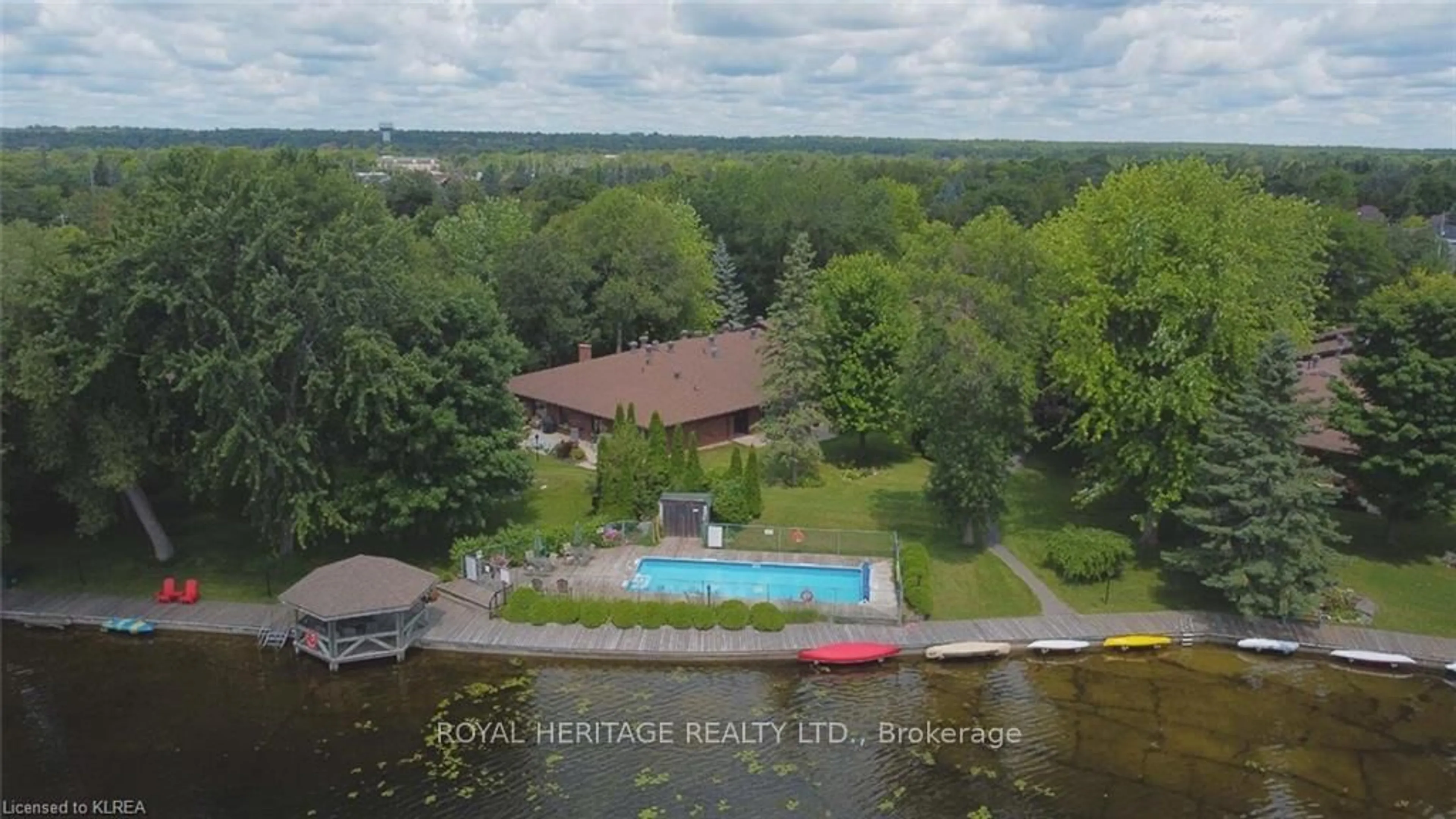 A pic from outside/outdoor area/front of a property/back of a property/a pic from drone, water/lake/river/ocean view for 200 East St #405, Kawartha Lakes Ontario K0M 1A0