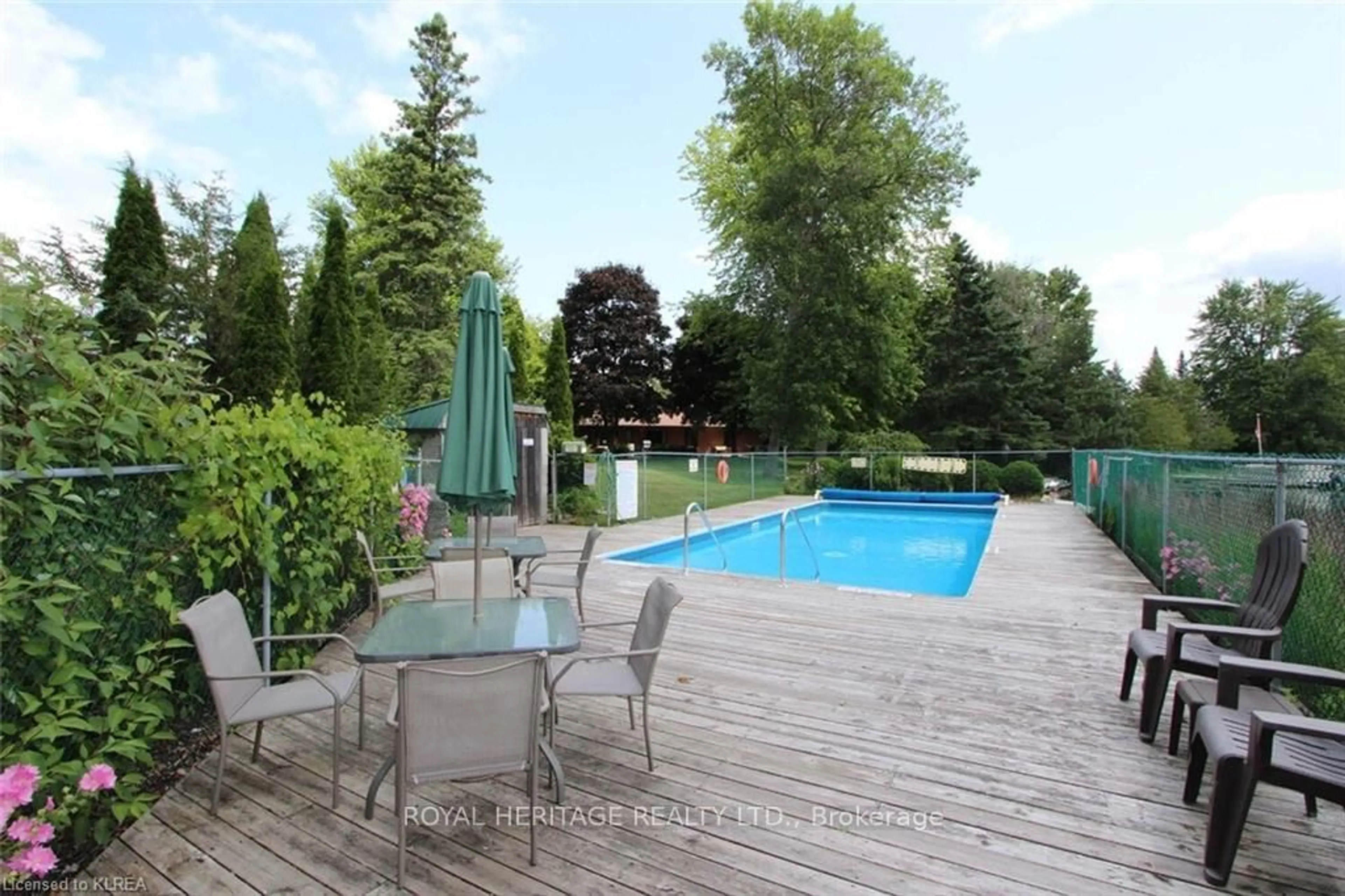 Pool for 200 East St #405, Kawartha Lakes Ontario K0M 1A0