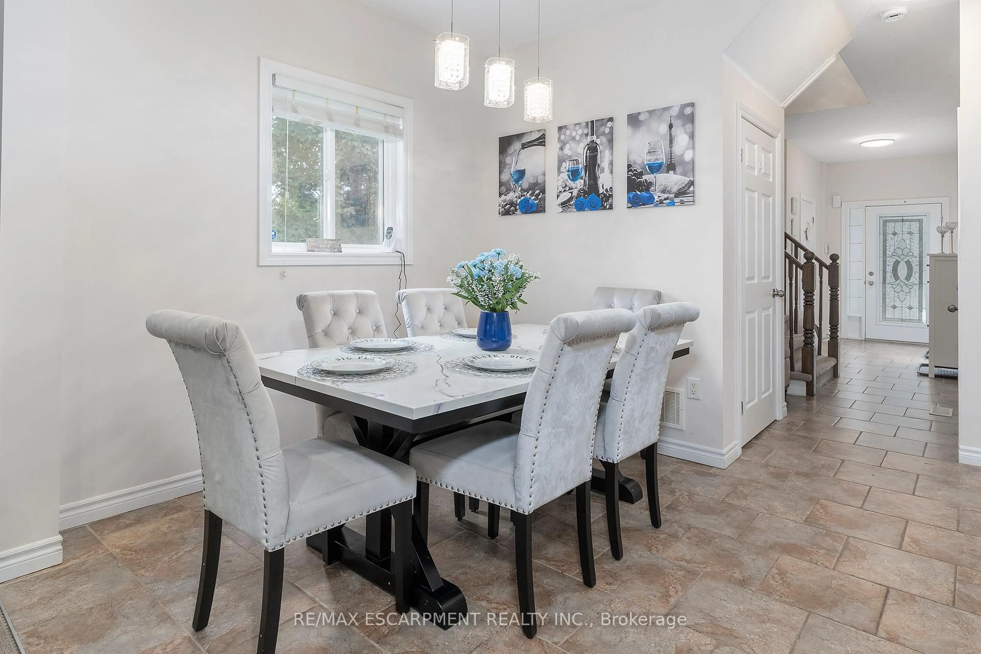 Dining room, ceramic/tile floor for 345 Glancaster Rd #14, Hamilton Ontario L9G 3A4