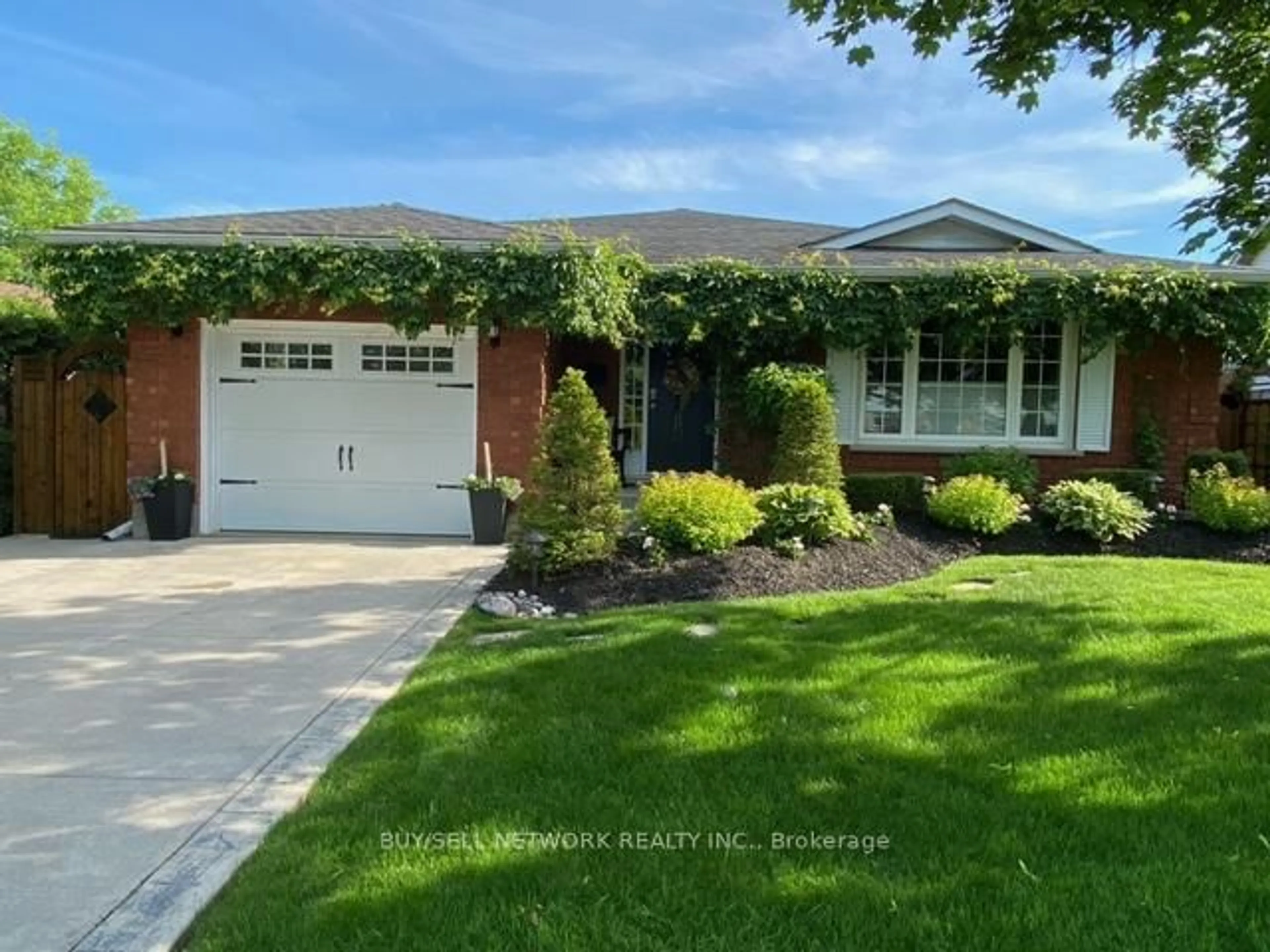 Home with brick exterior material, street for 2504 Idyllwood Cres, Peterborough East Ontario K9L 1Y9
