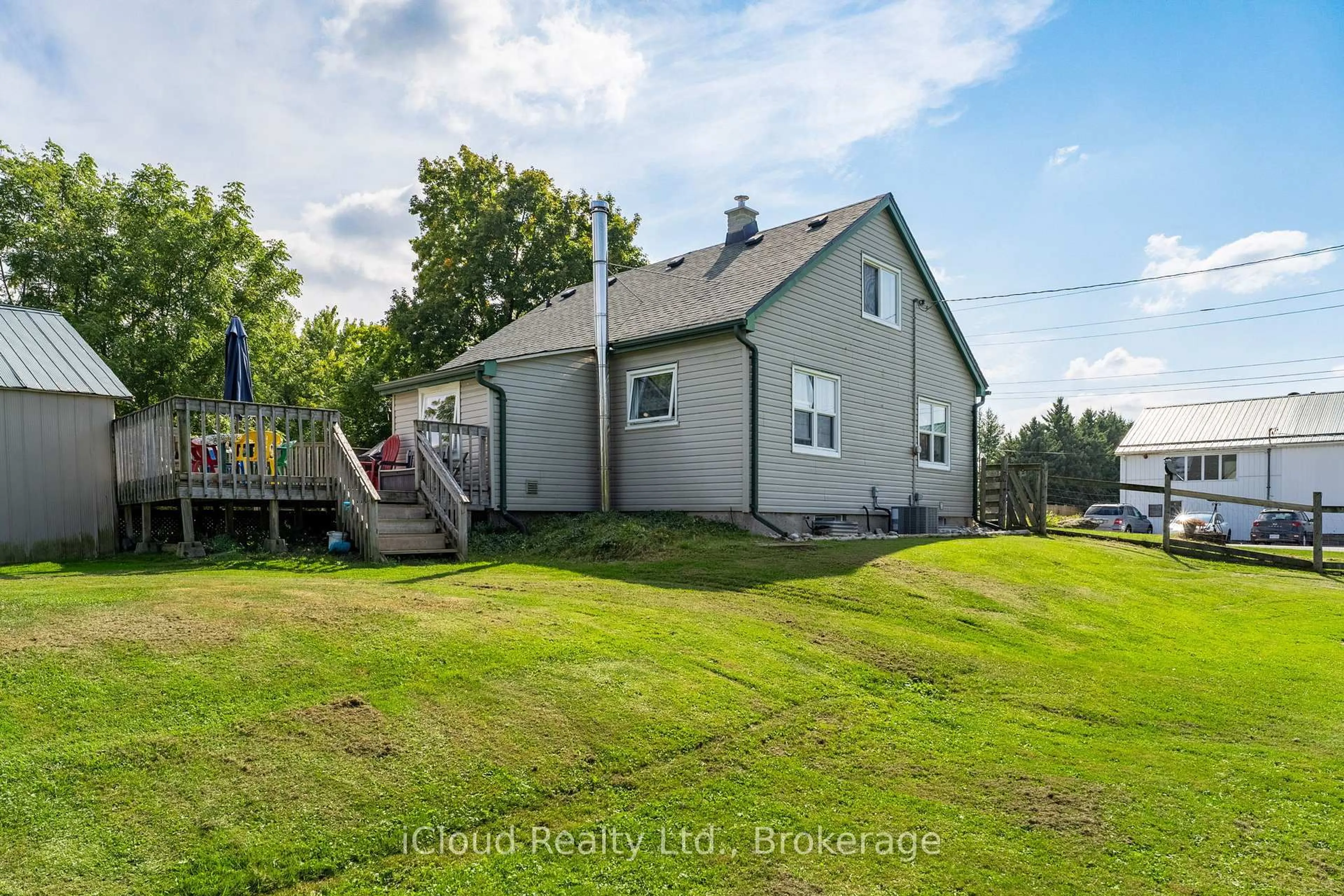 A pic from outside/outdoor area/front of a property/back of a property/a pic from drone, unknown for 191281 13th Line, East Garafraxa Ontario L9W 7B4