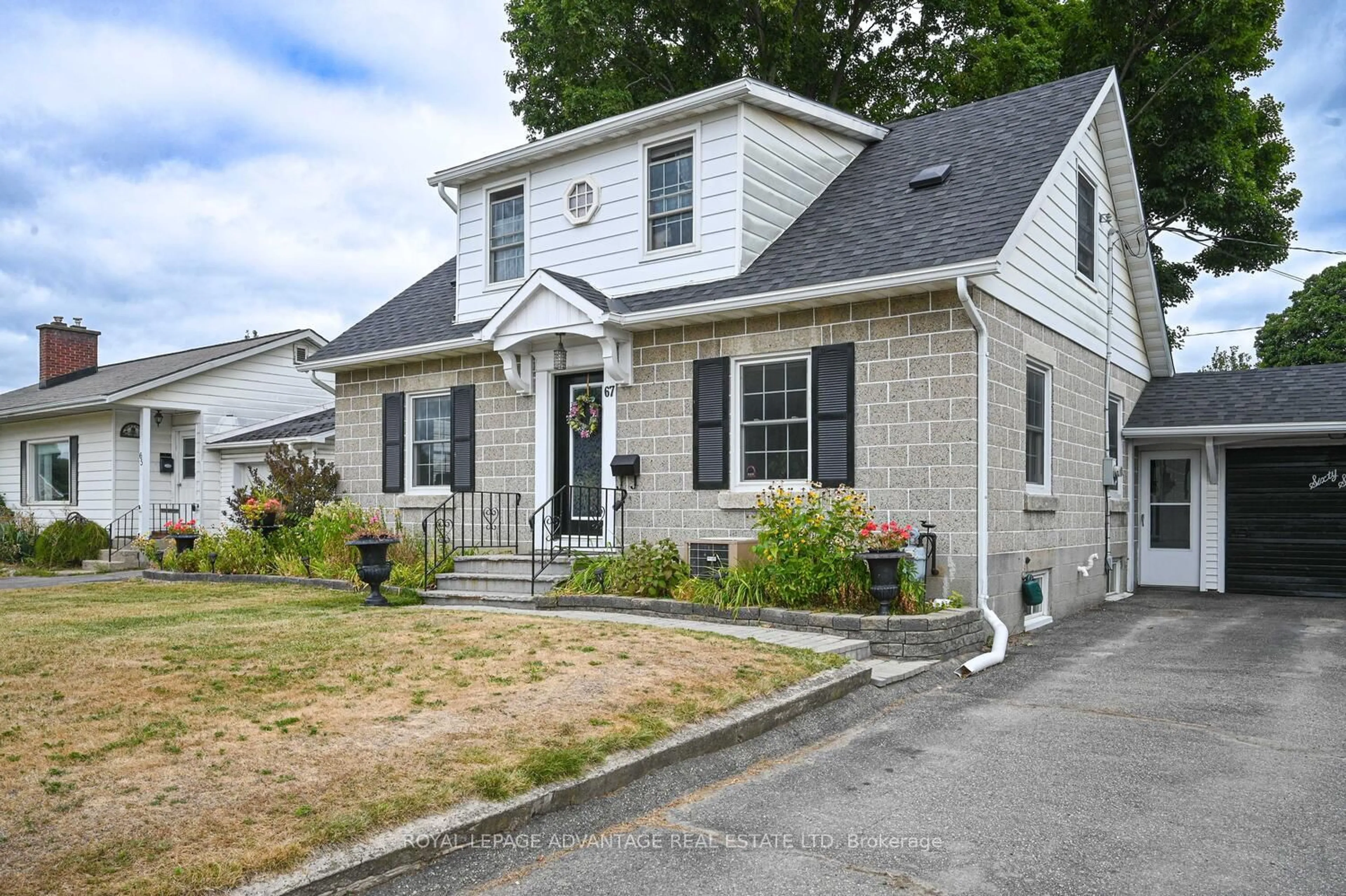 Home with vinyl exterior material, street for 67 JASPER Ave, Smiths Falls Ontario K7A 4C7
