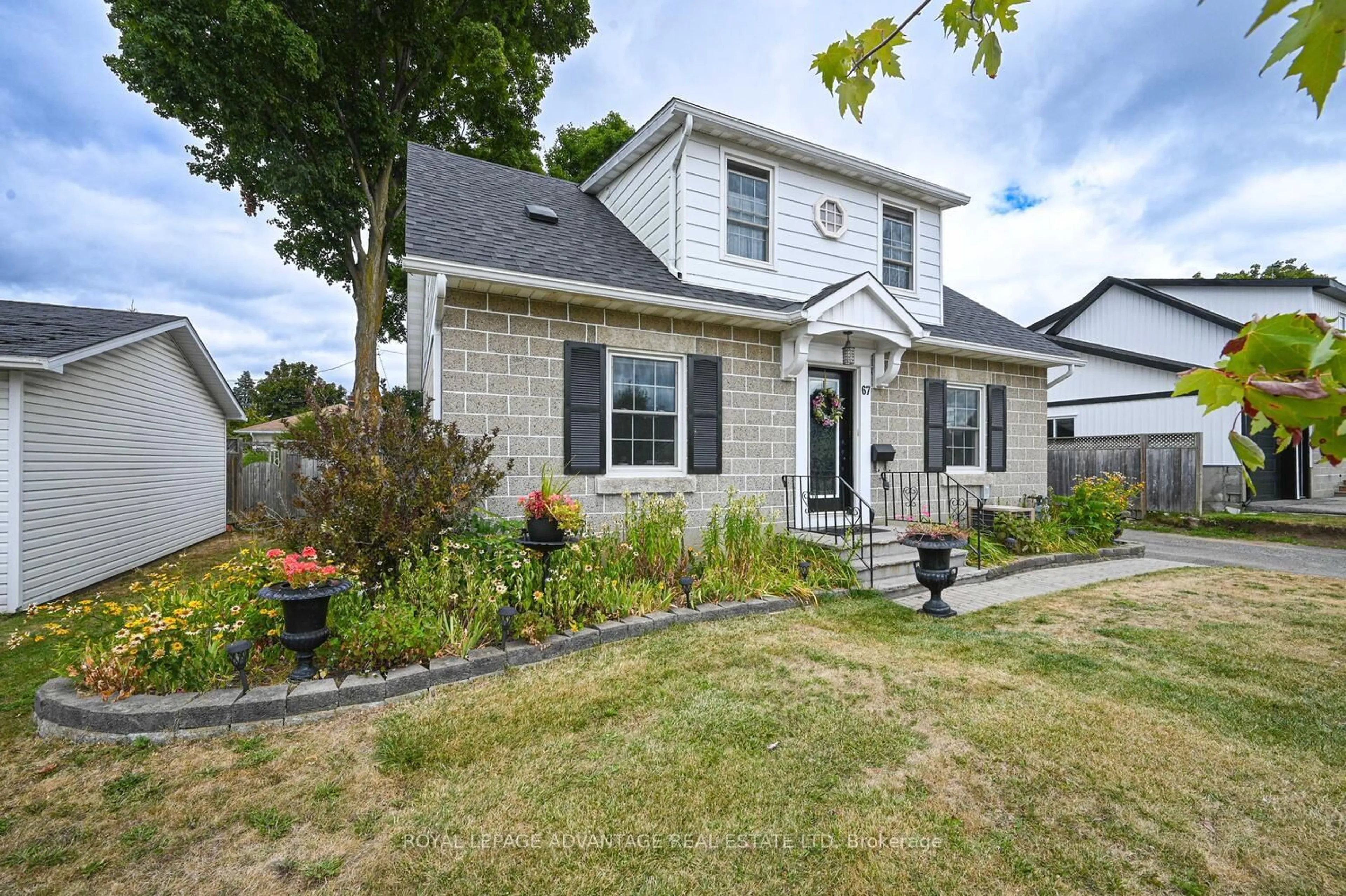 Home with vinyl exterior material, street for 67 JASPER Ave, Smiths Falls Ontario K7A 4C7