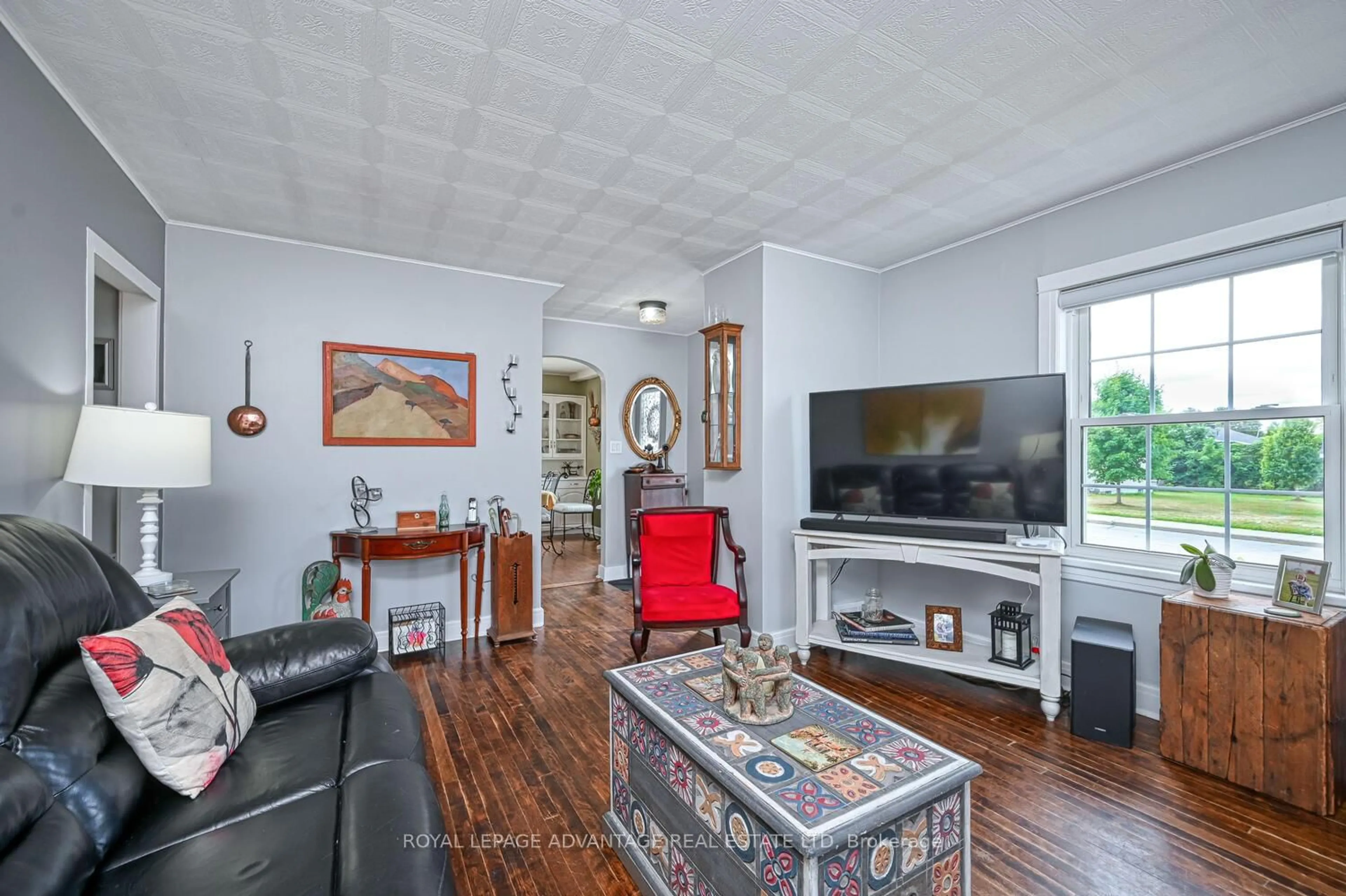 Living room with furniture, unknown for 67 JASPER Ave, Smiths Falls Ontario K7A 4C7