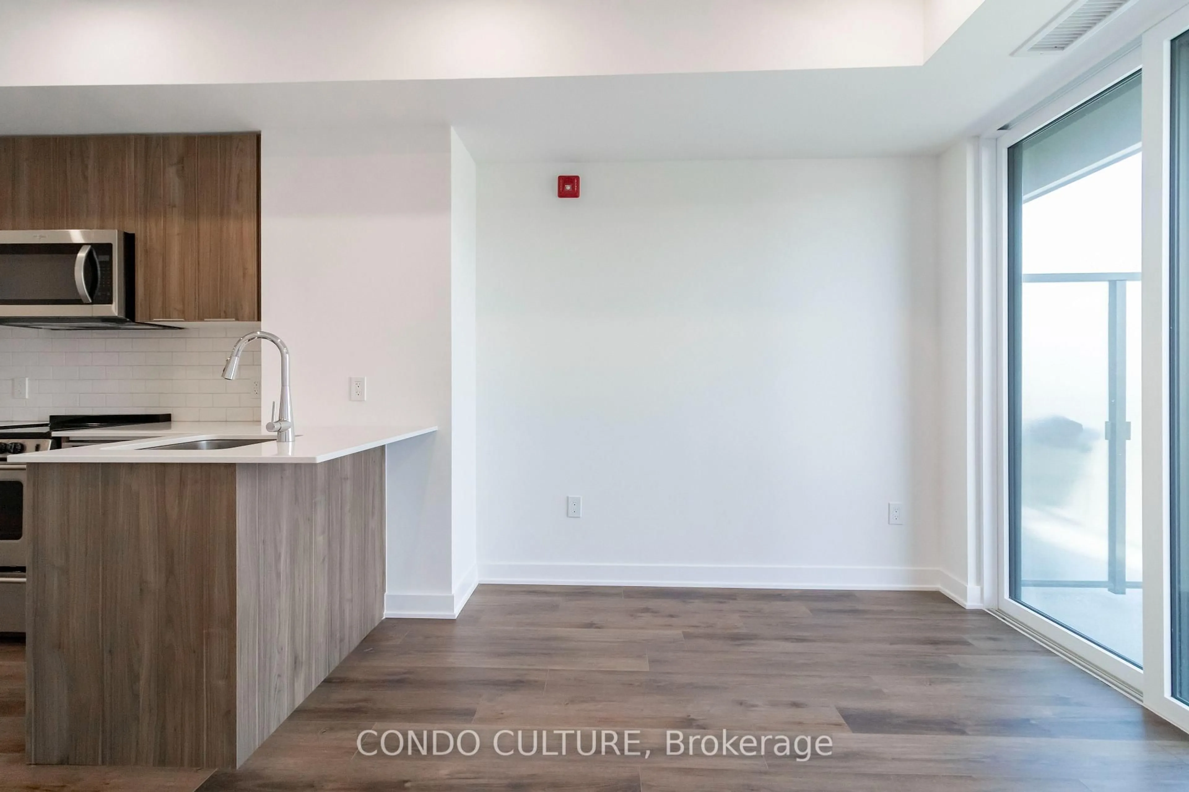 A pic of a room for 312 Erb St #209, Waterloo Ontario N2L 0K9