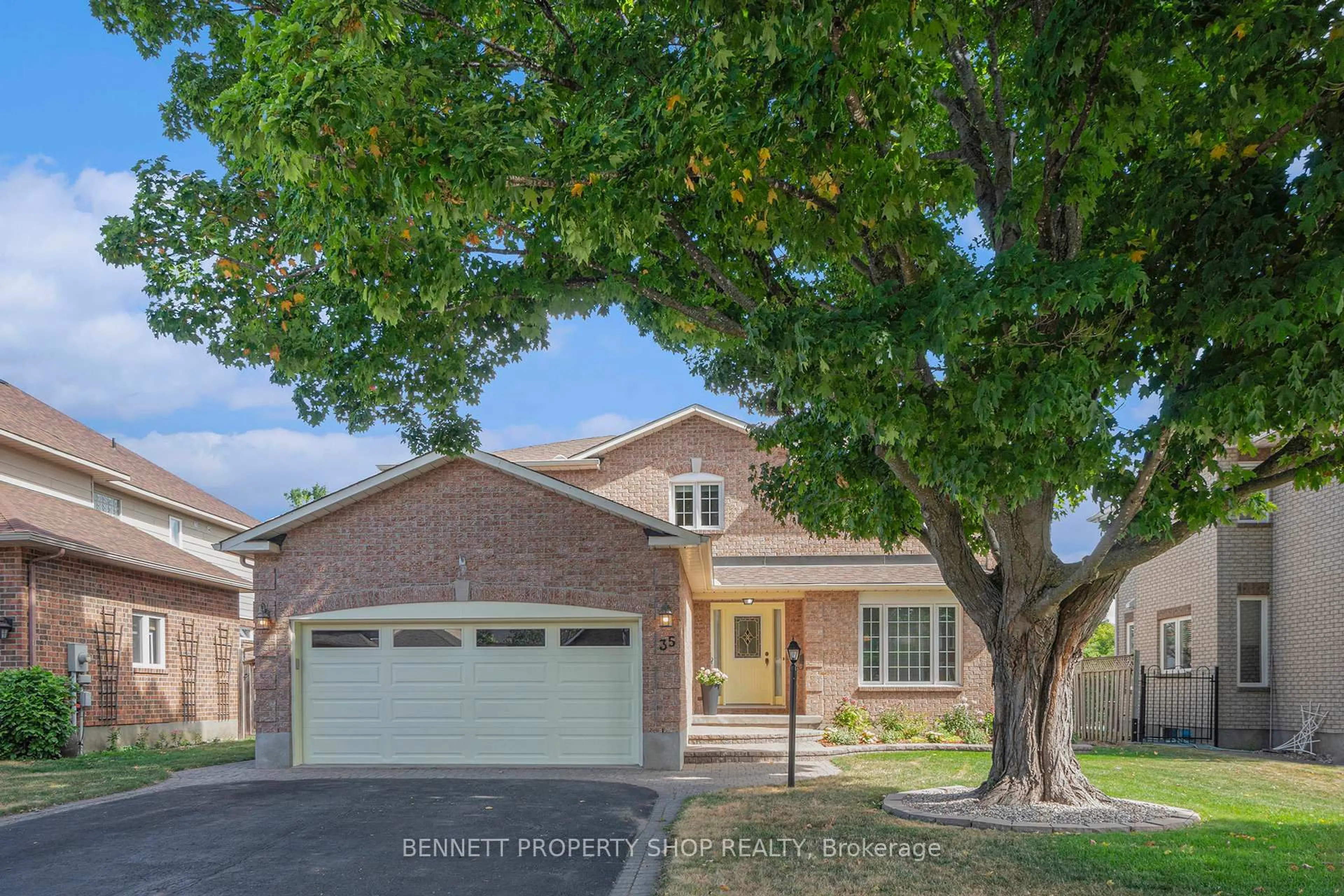 Home with brick exterior material, street for 35 Windfield Cres, Ottawa Ontario K2M 2B7