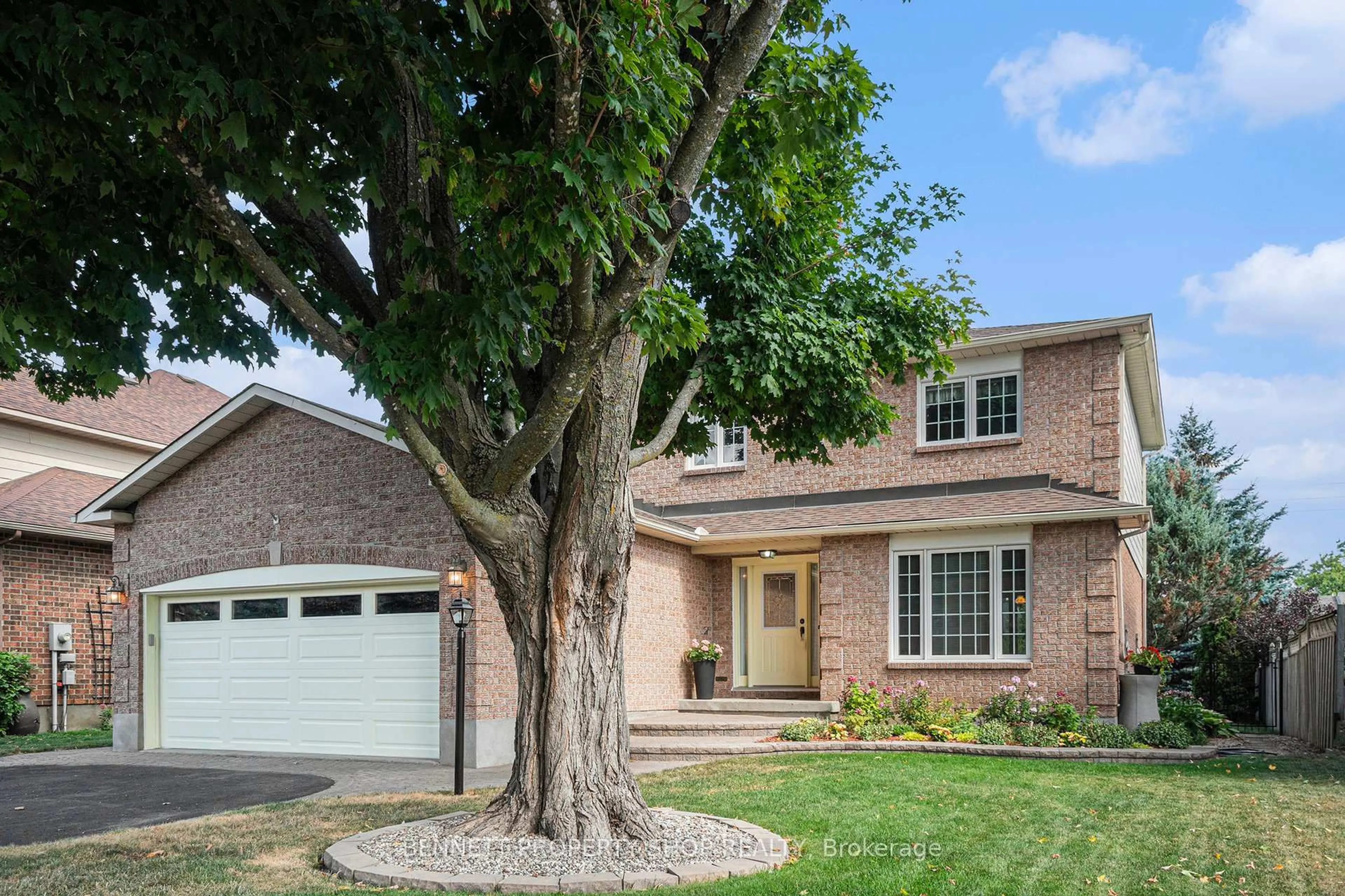 Home with brick exterior material, street for 35 Windfield Cres, Ottawa Ontario K2M 2B7