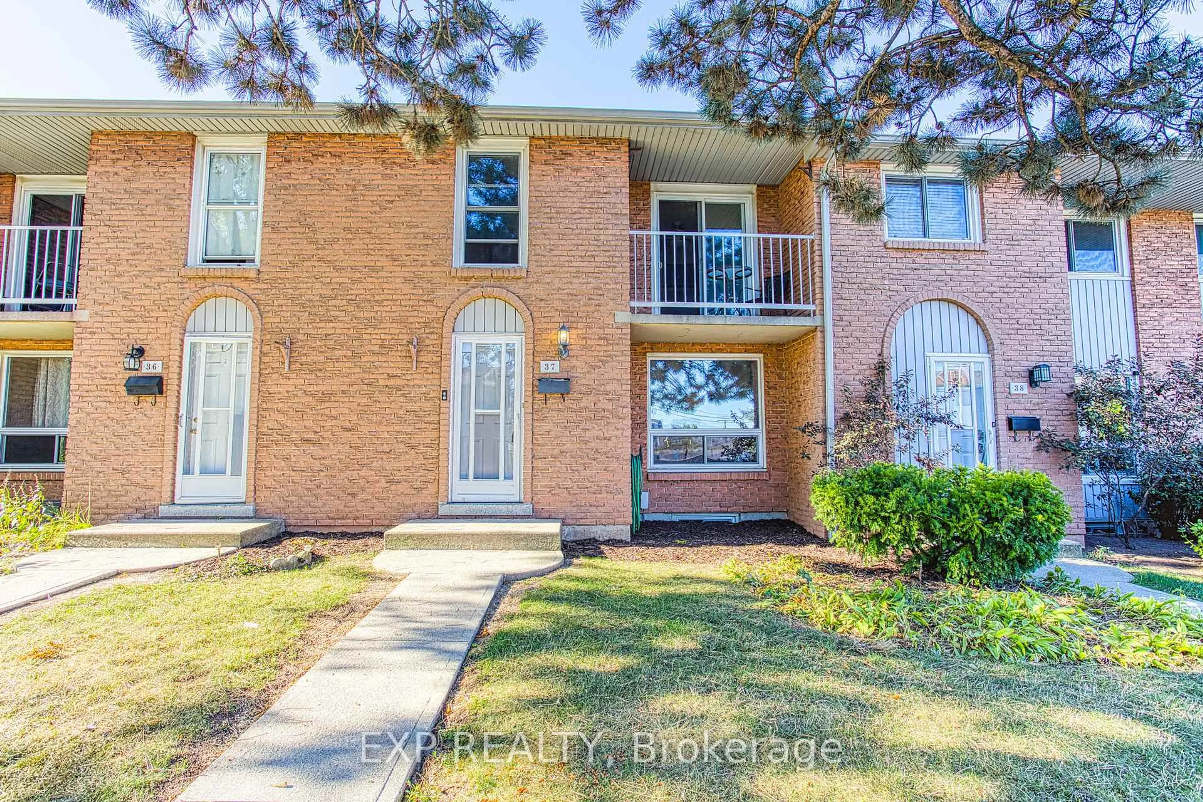 Home with brick exterior material, street for 151 Gateshead Cres #37, Hamilton Ontario L8G 3W1