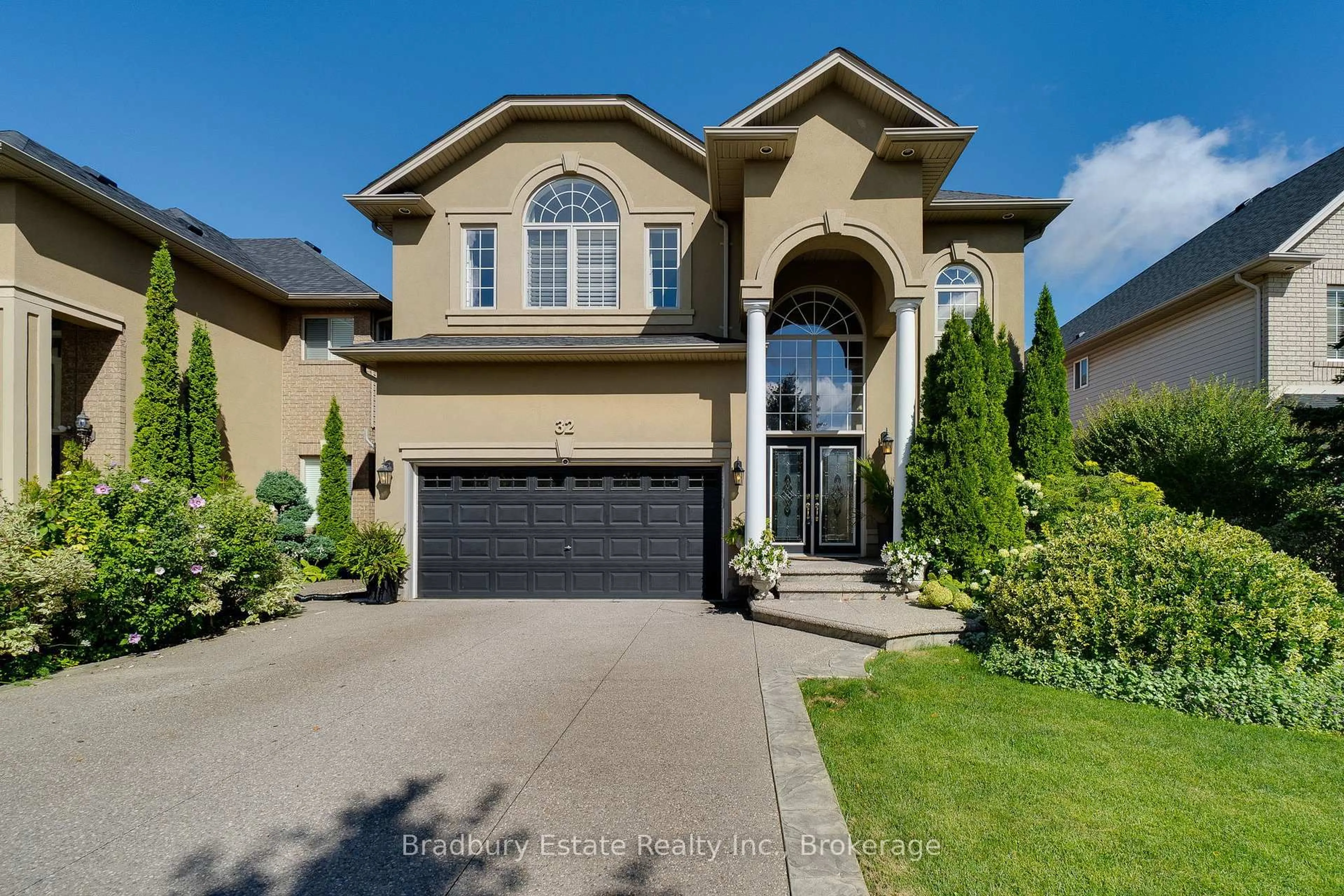 Home with brick exterior material, street for 32 Chambers Dr, Hamilton Ontario L9K 0A4