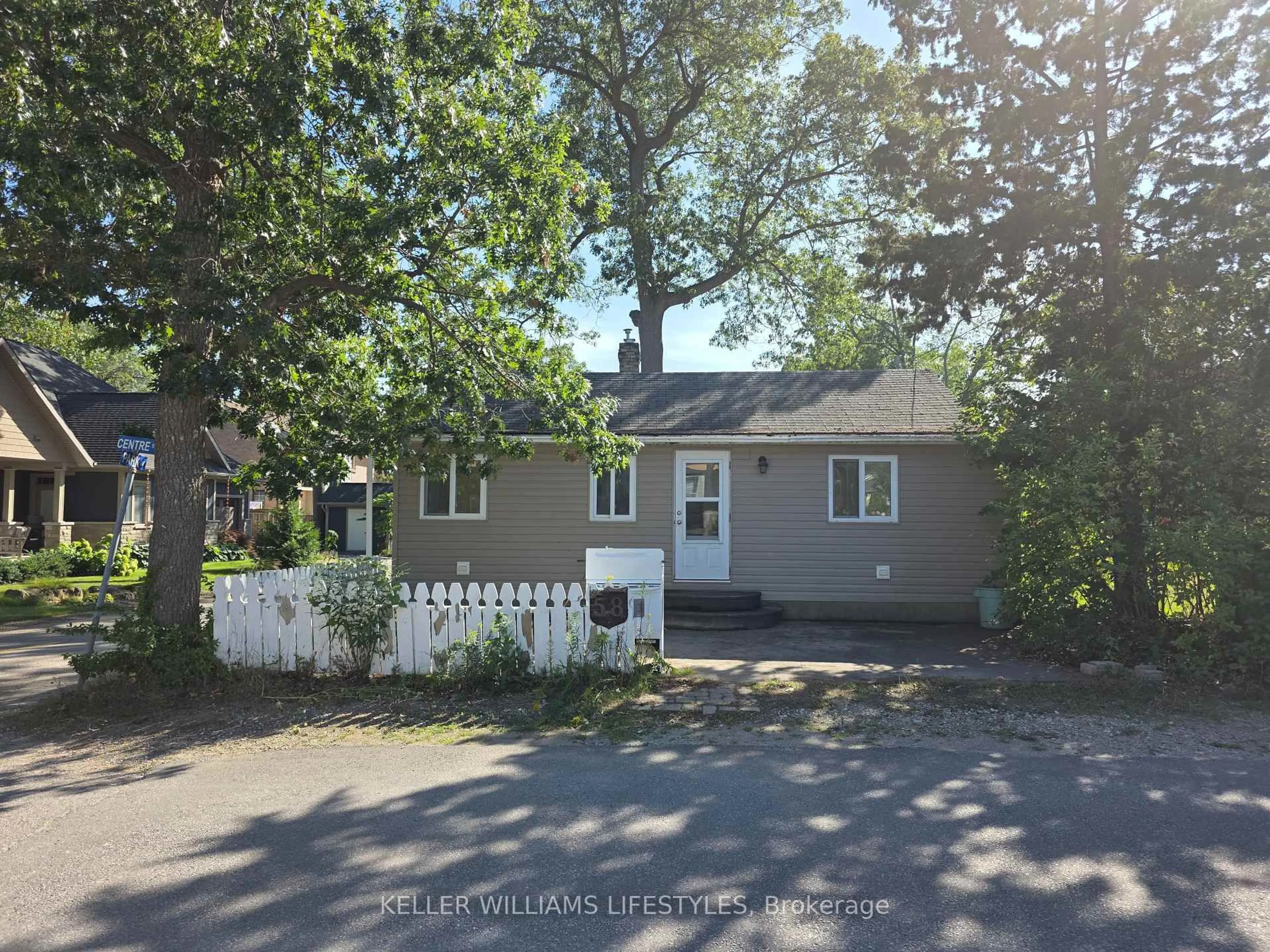 Unknown for 58 Centre St, Lambton Shores Ontario N0M 1T0