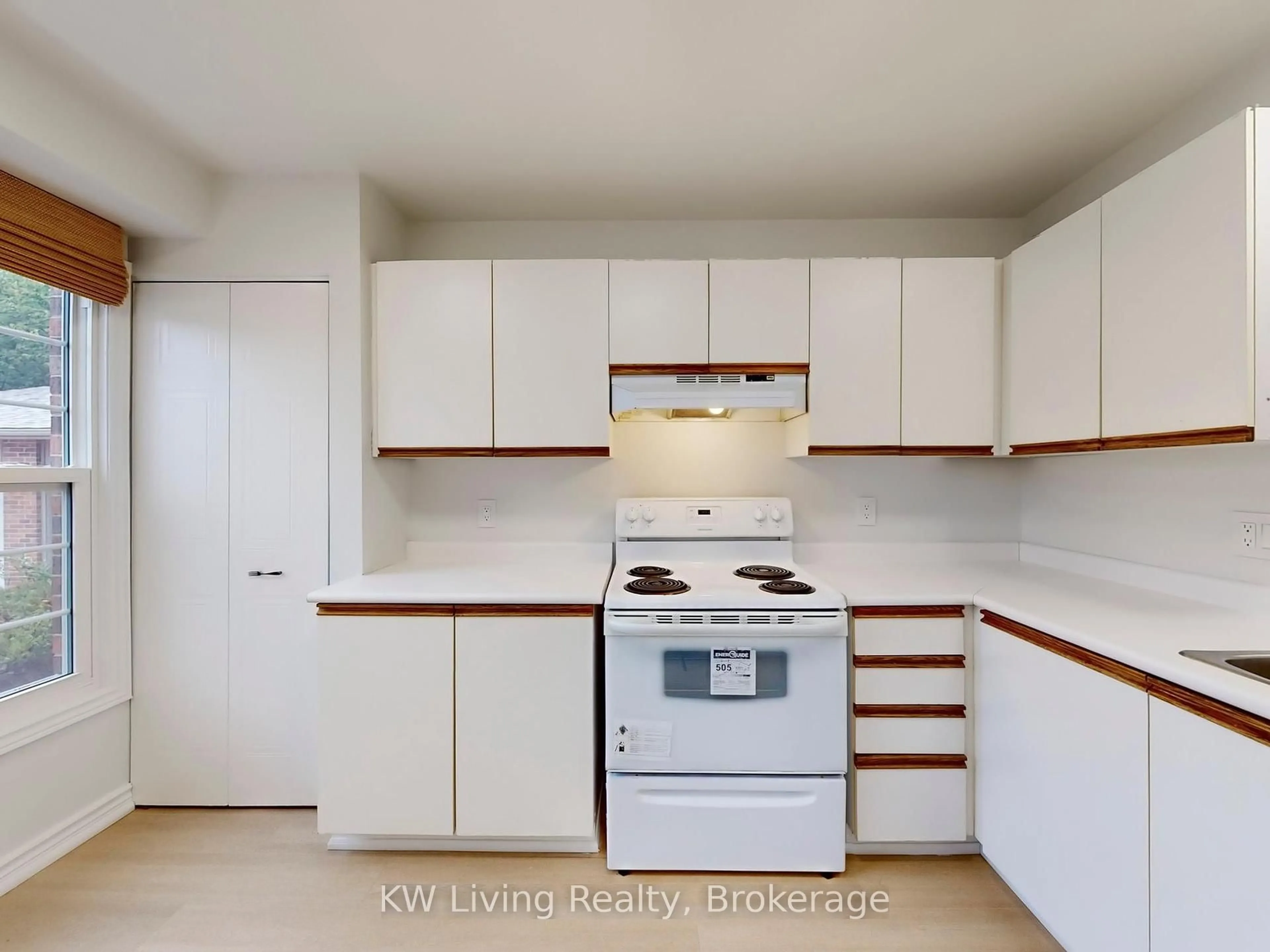 Standard kitchen, unknown for 250 Keats Way #18, Waterloo Ontario N2L 6J5