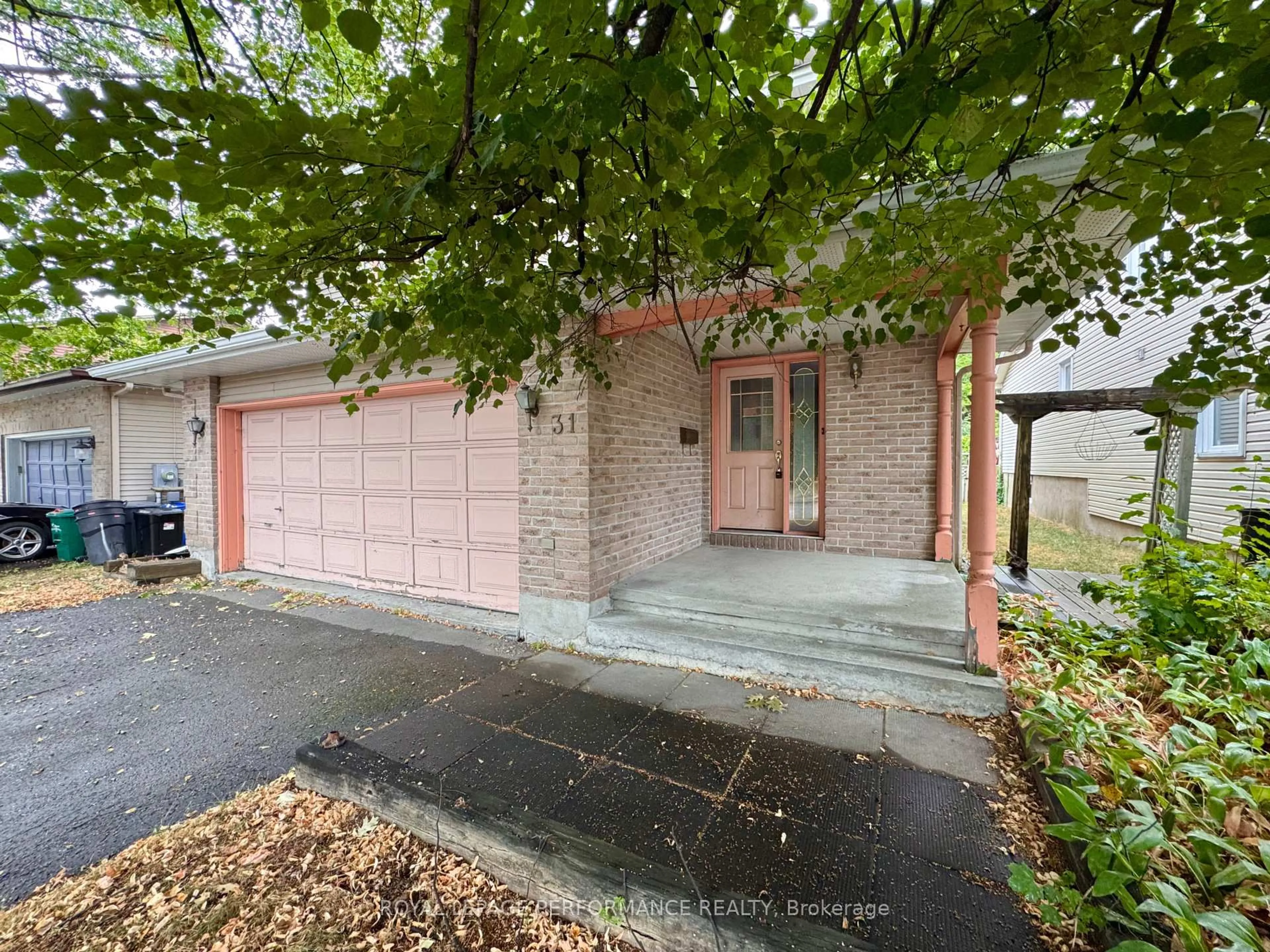 Unknown for 31 Willow Glen Dr, Ottawa Ontario K2M 1K8