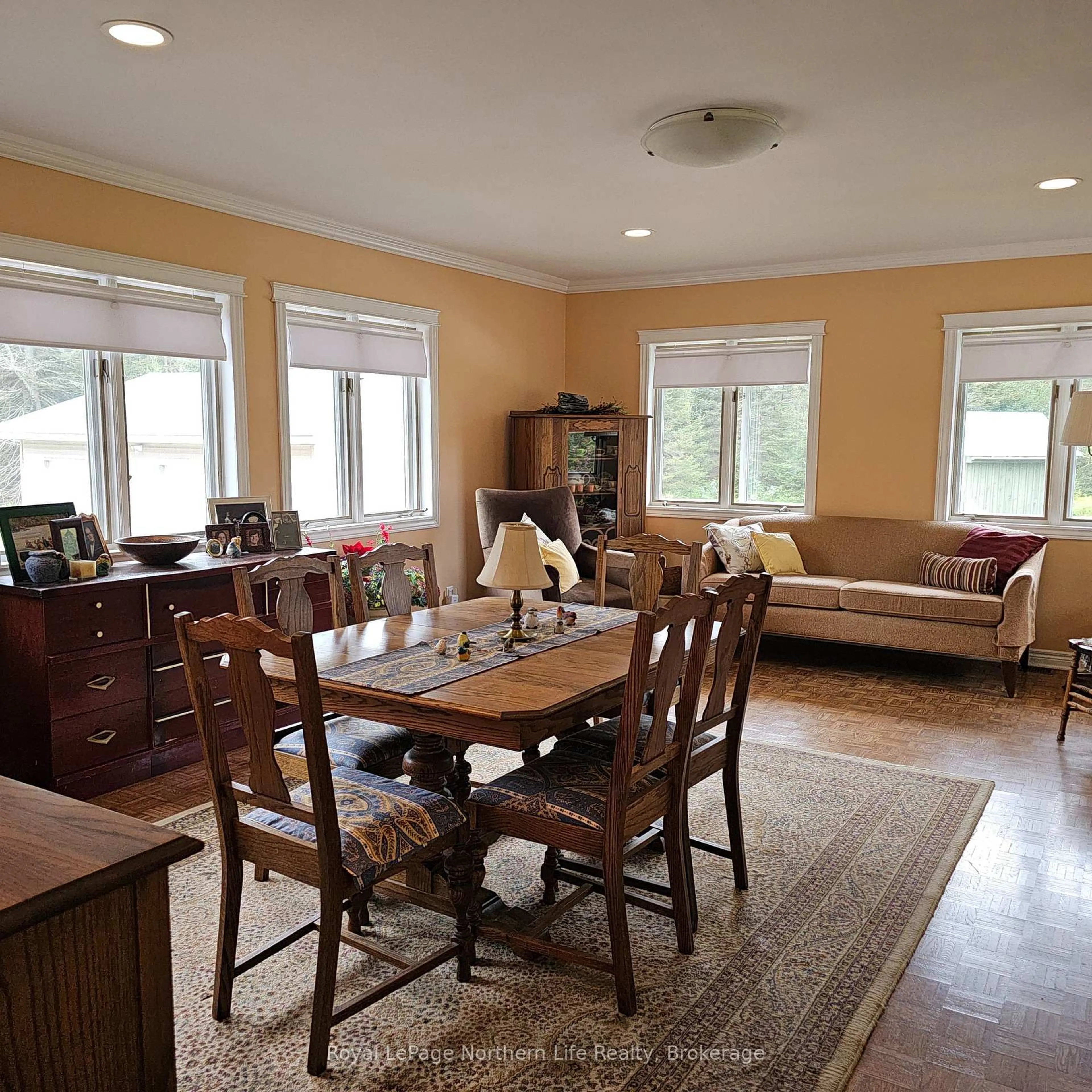 Dining room, unknown for 809 CAMERON Rd, Papineau-Cameron Ontario P0H 1V0