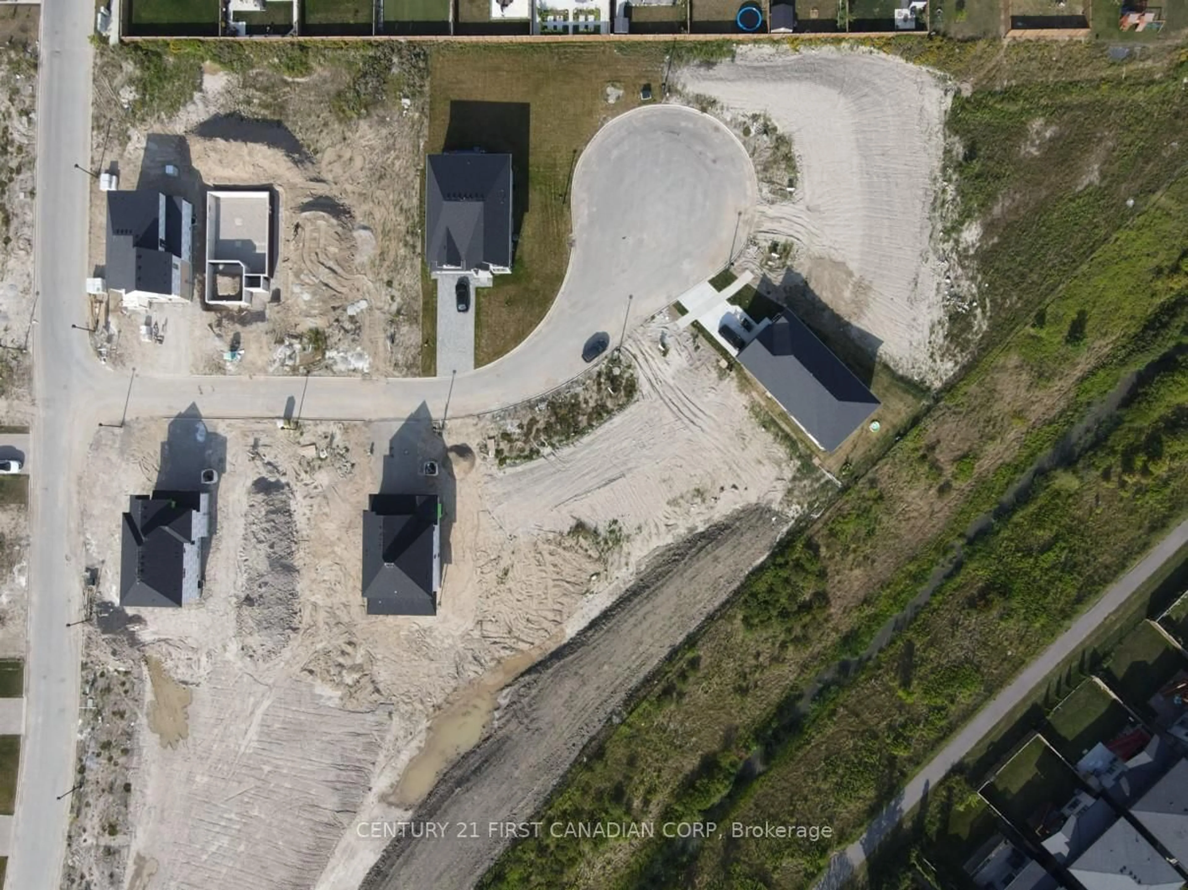 A pic from outside/outdoor area/front of a property/back of a property/a pic from drone, street for 1374 Shields Pl, London North Ontario N6G 0Z8