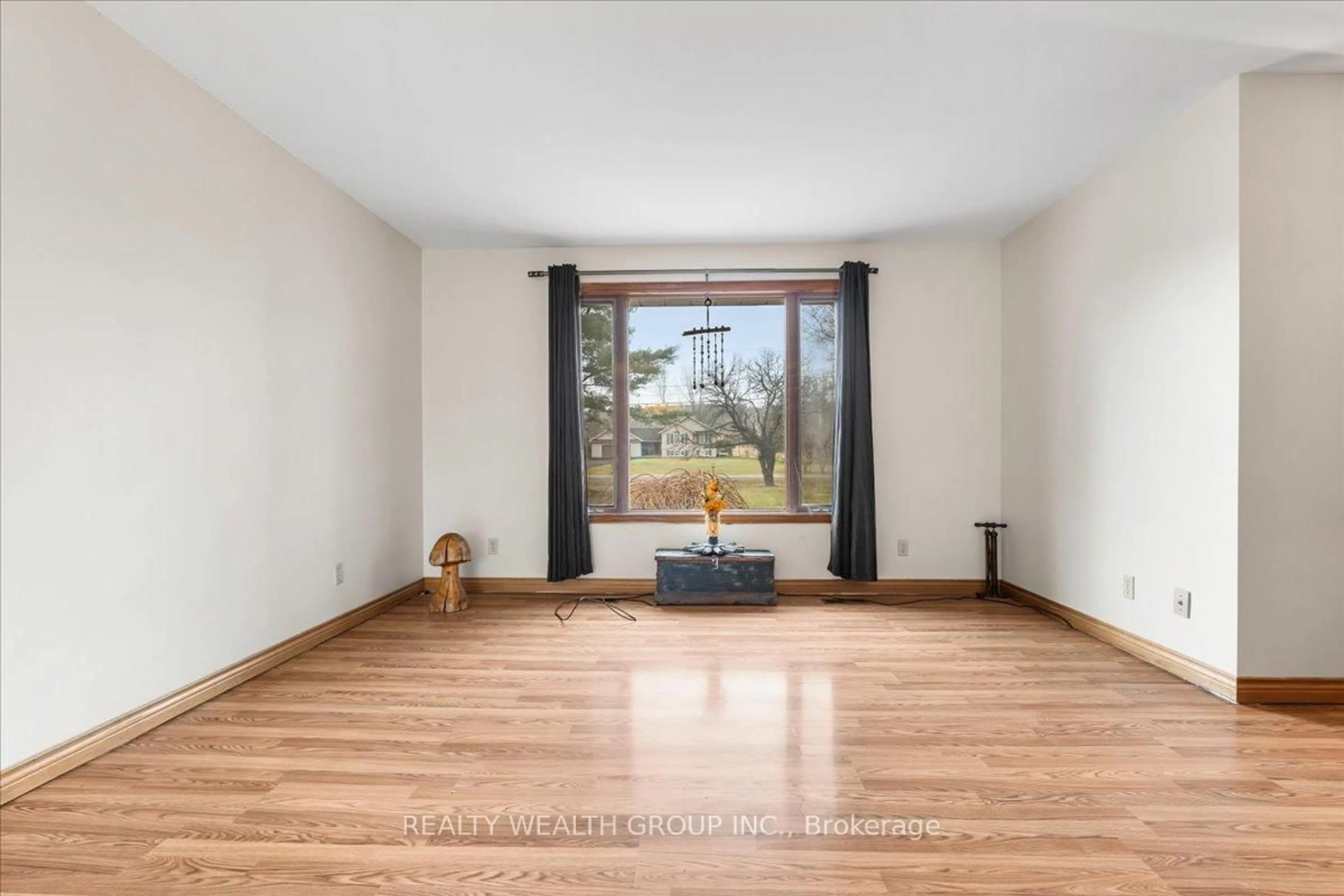 A pic of a room for 72 Halloway Rd, Stirling Ontario K0K 3E0