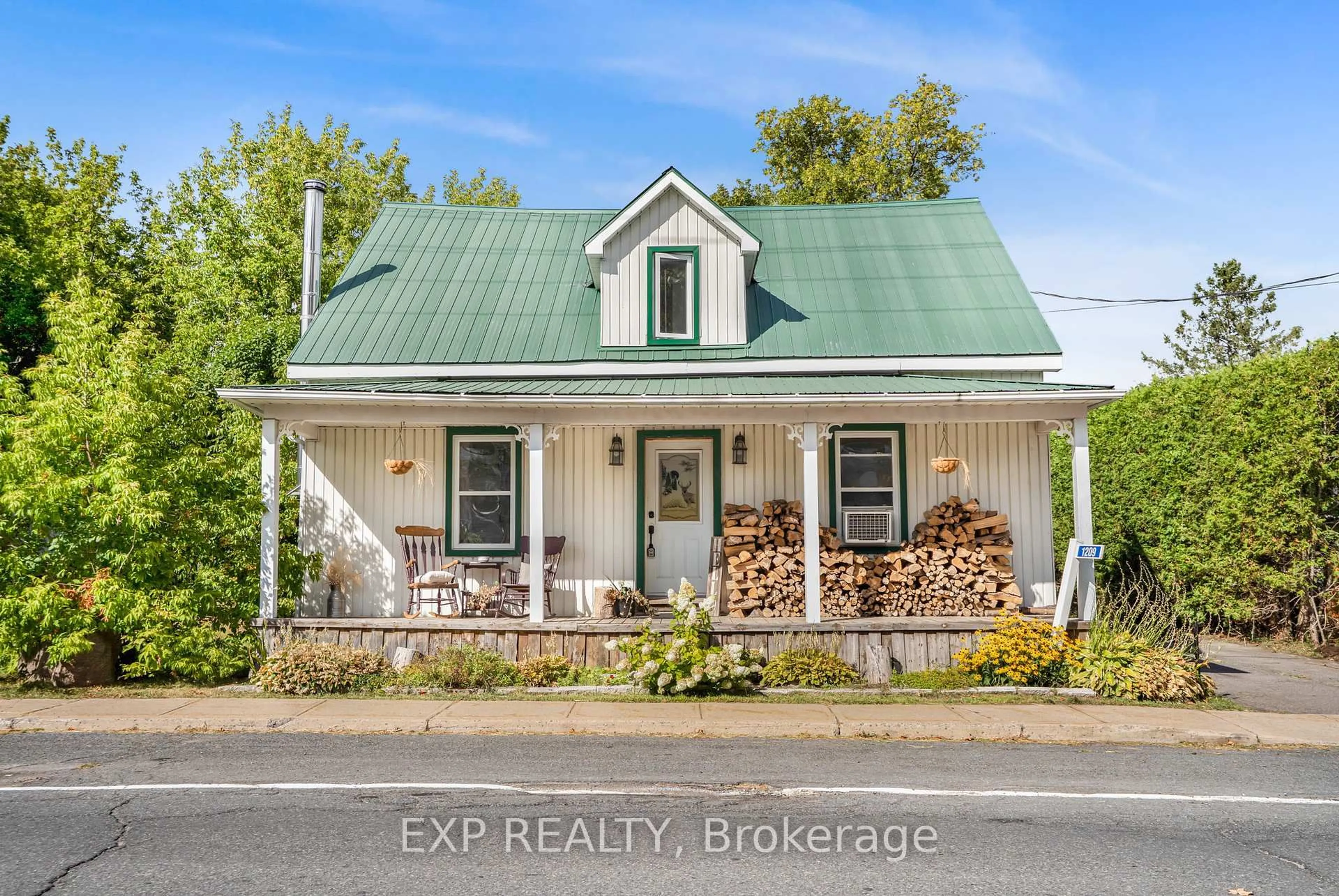 Unknown for 1209 Labrosse St, East Hawkesbury Ontario K0B 1P0