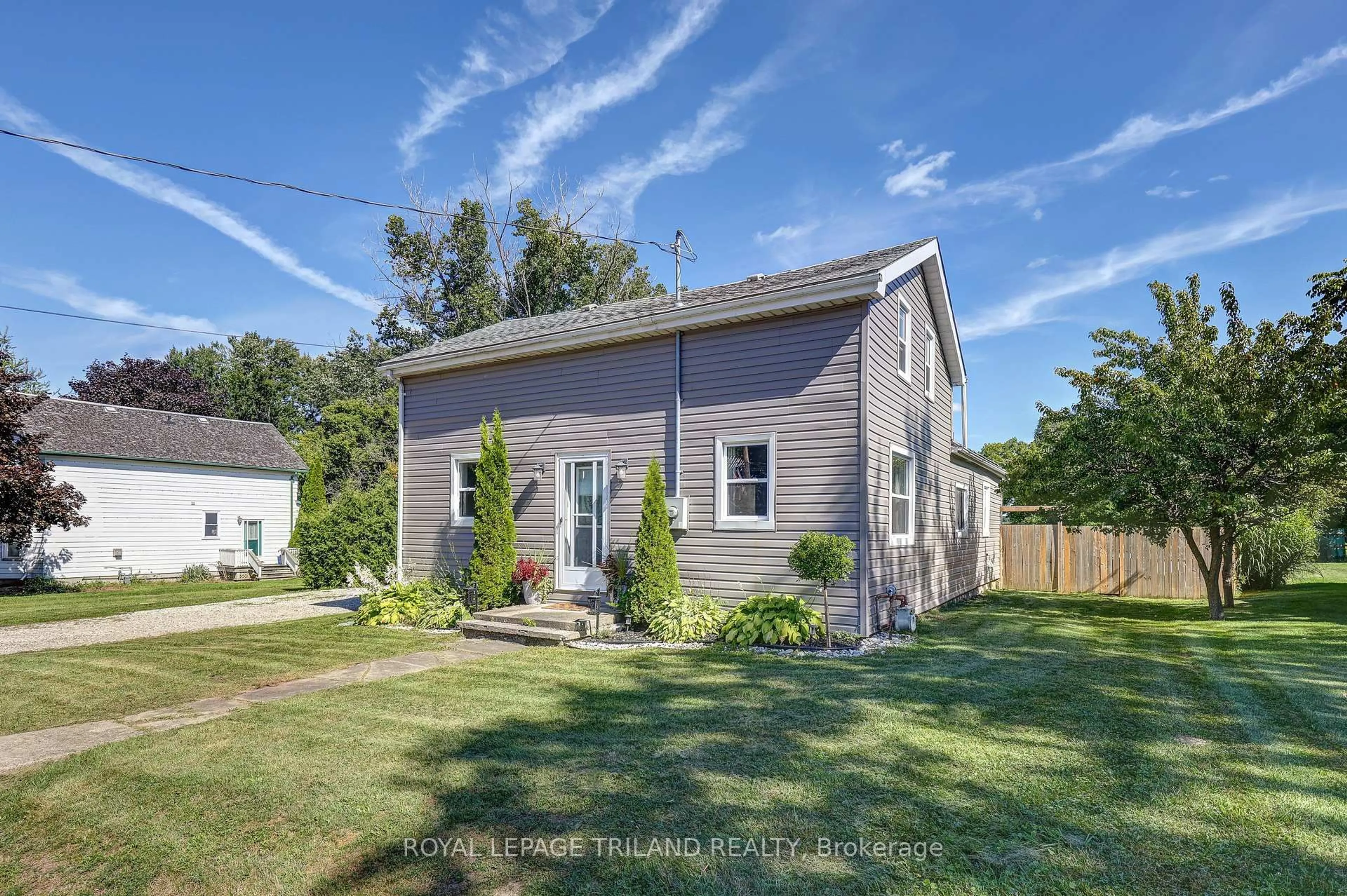 A pic from outside/outdoor area/front of a property/back of a property/a pic from drone, street for 35761 FINGAL Line, Southwold Ontario N0L 1K0
