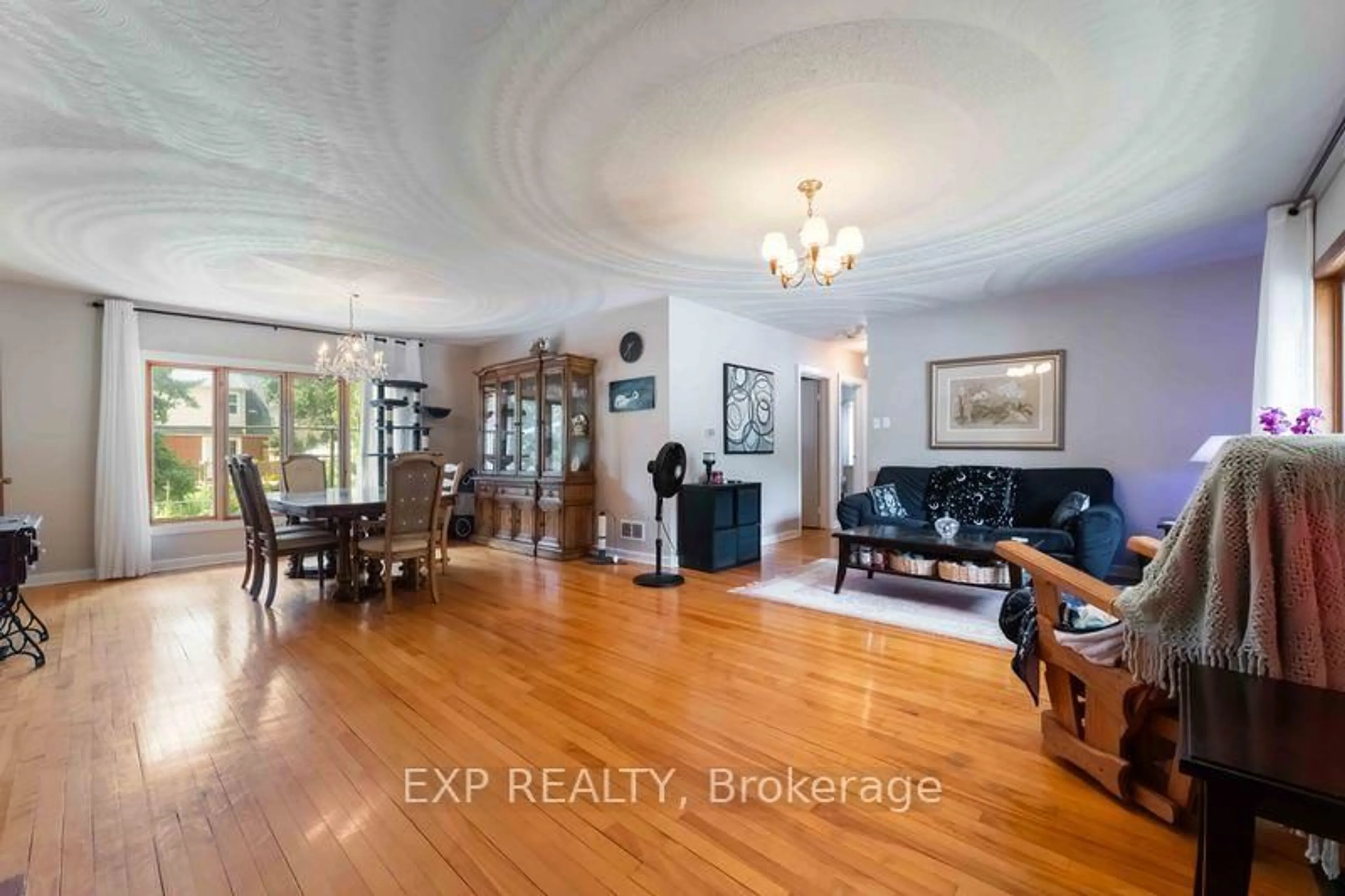 Unknown for 878 Ivanhoe Ave, Ottawa Ontario K2B 5S5