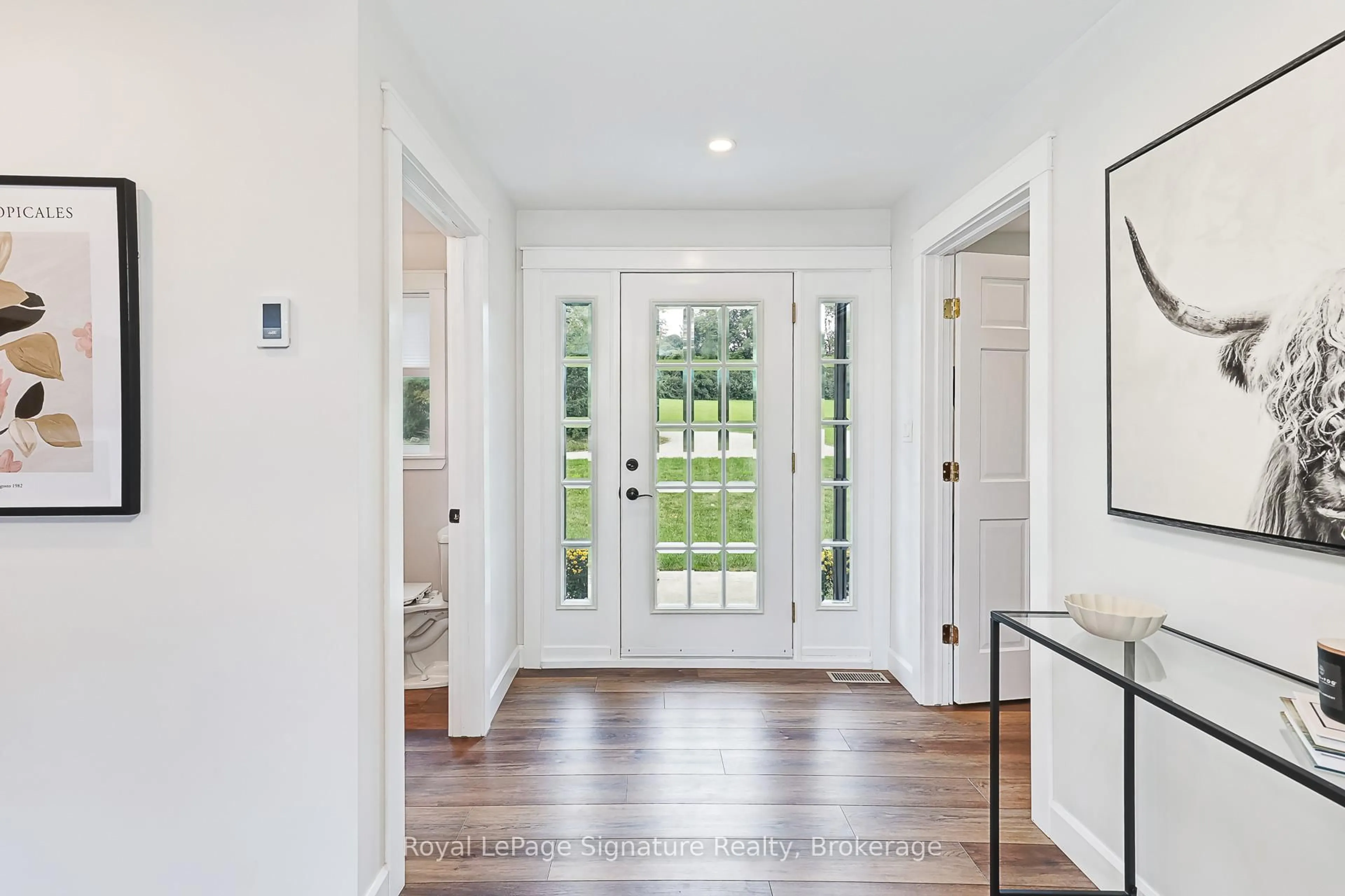 Indoor entryway for 197702 GREY ROAD 7, Meaford Ontario N4L 1W7