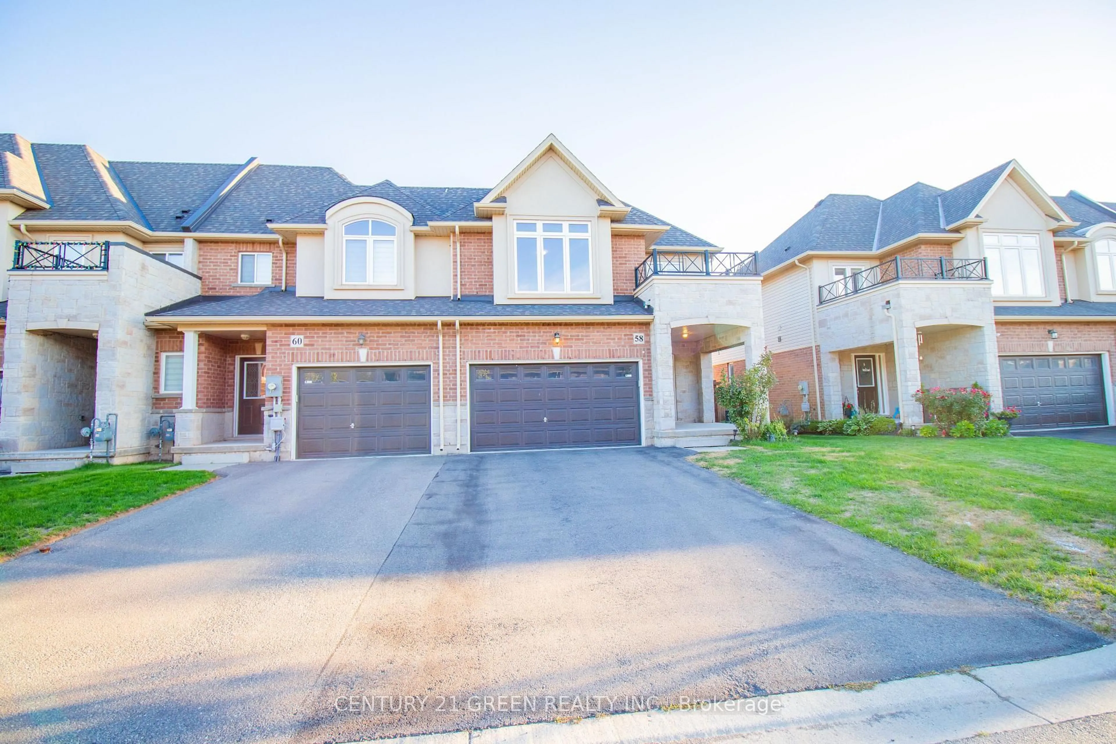 A pic from outside/outdoor area/front of a property/back of a property/a pic from drone, street for 58 Pinot Cres, Hamilton Ontario L8E 0J9