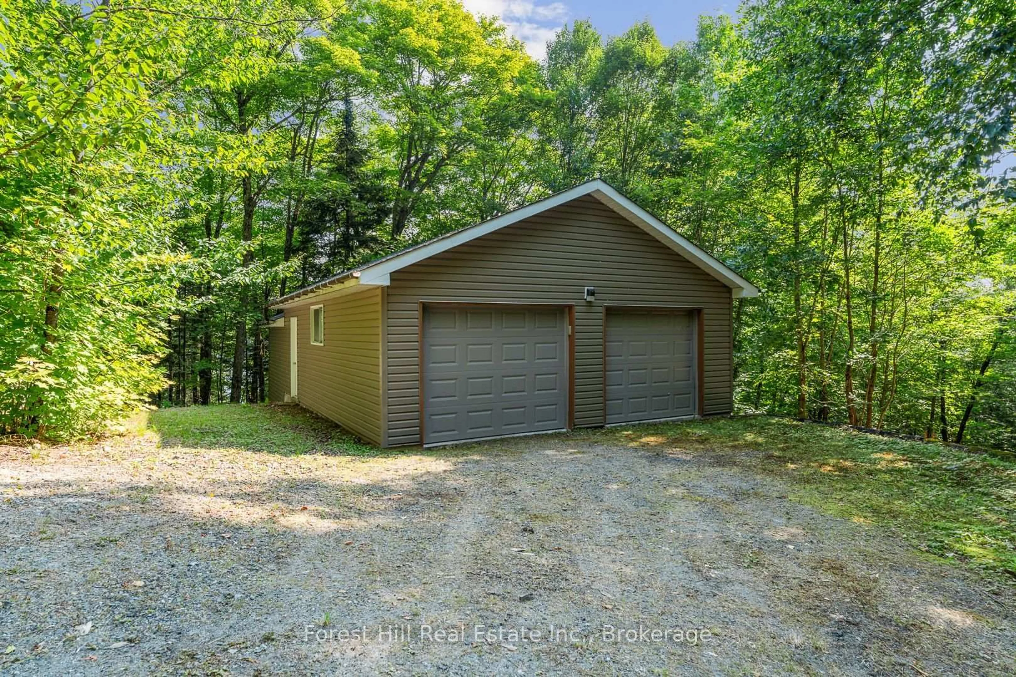 Indoor garage for 3477 Livingstone Lake Rd, Algonquin Highlands Ontario P0A 1E0
