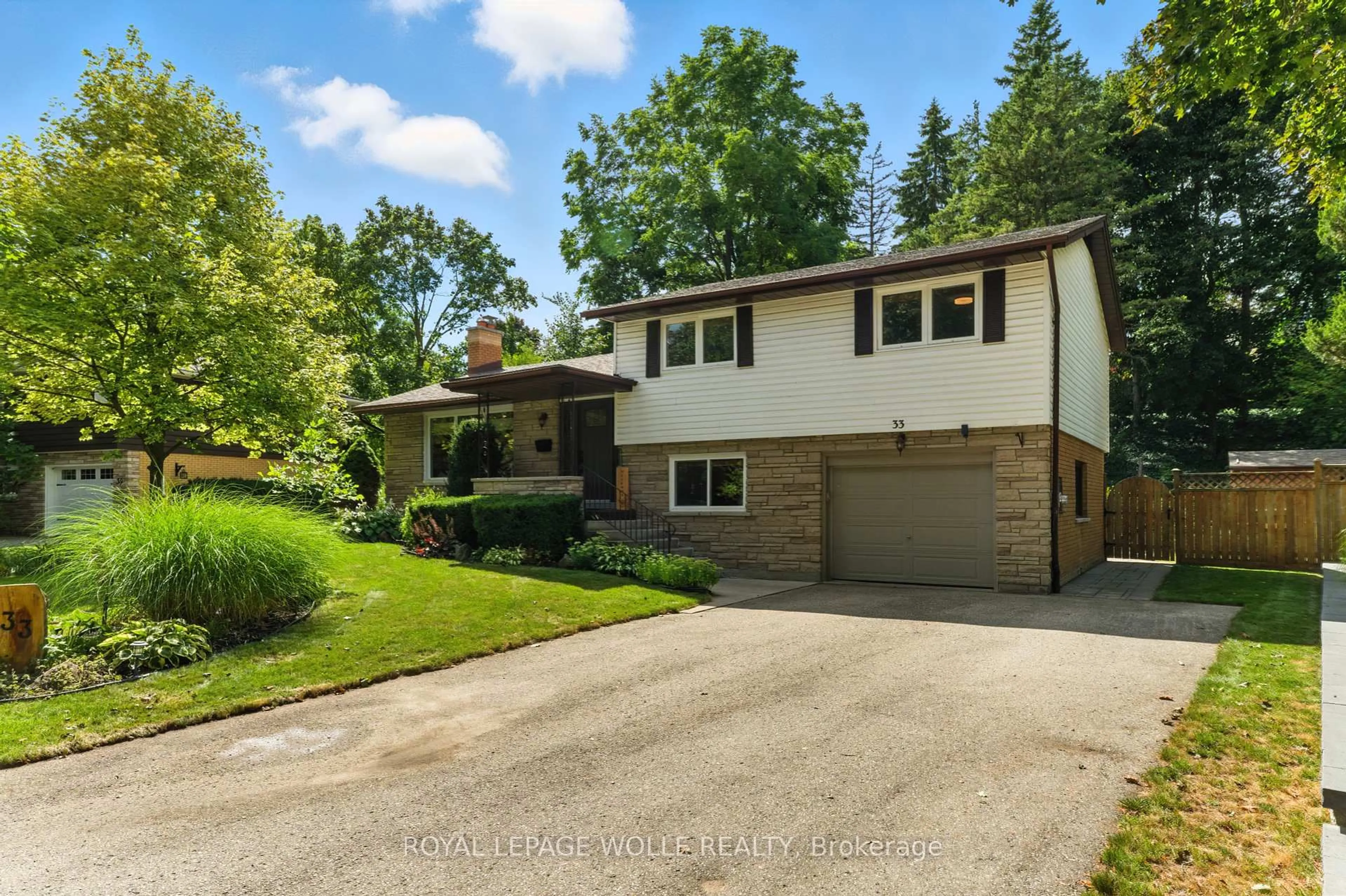 Unknown for 33 Shadywood Cres, Kitchener Ontario N2M 4J1