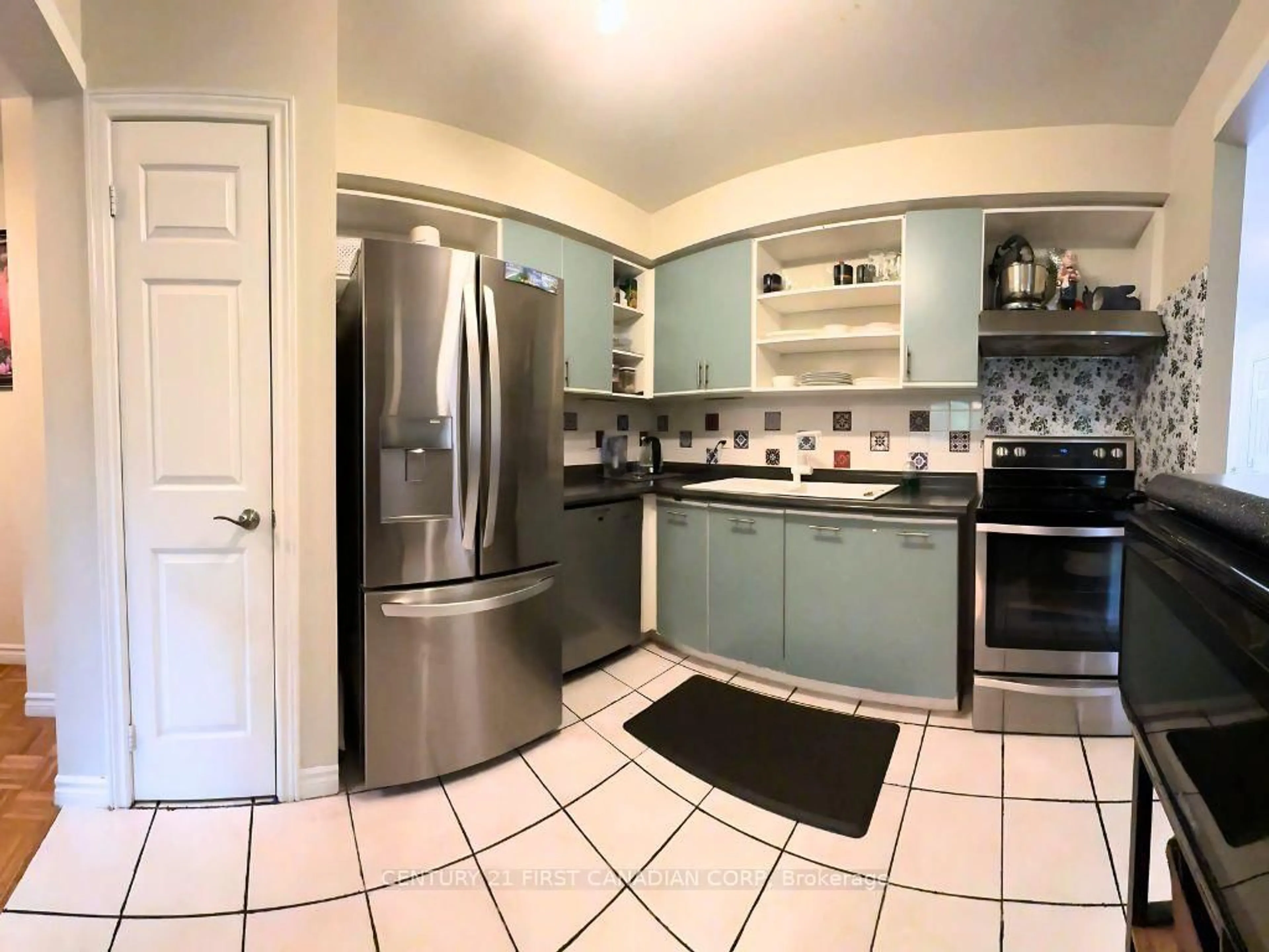 Unknown for 30 Clarendon Cres #21, London South Ontario N6C 5Y1