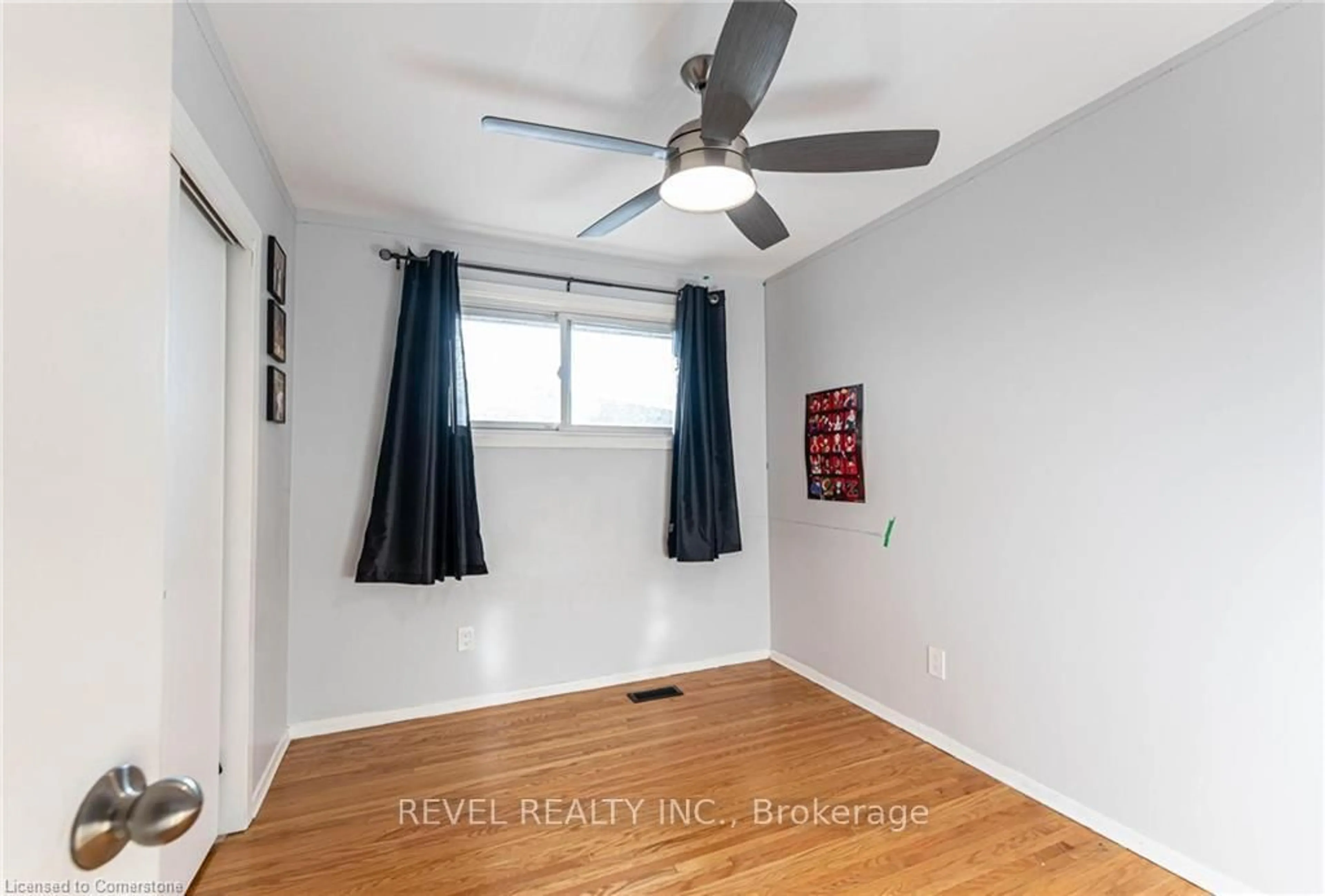 A pic of a room for 198 Berko Ave, Hamilton Ontario L8V 2R5