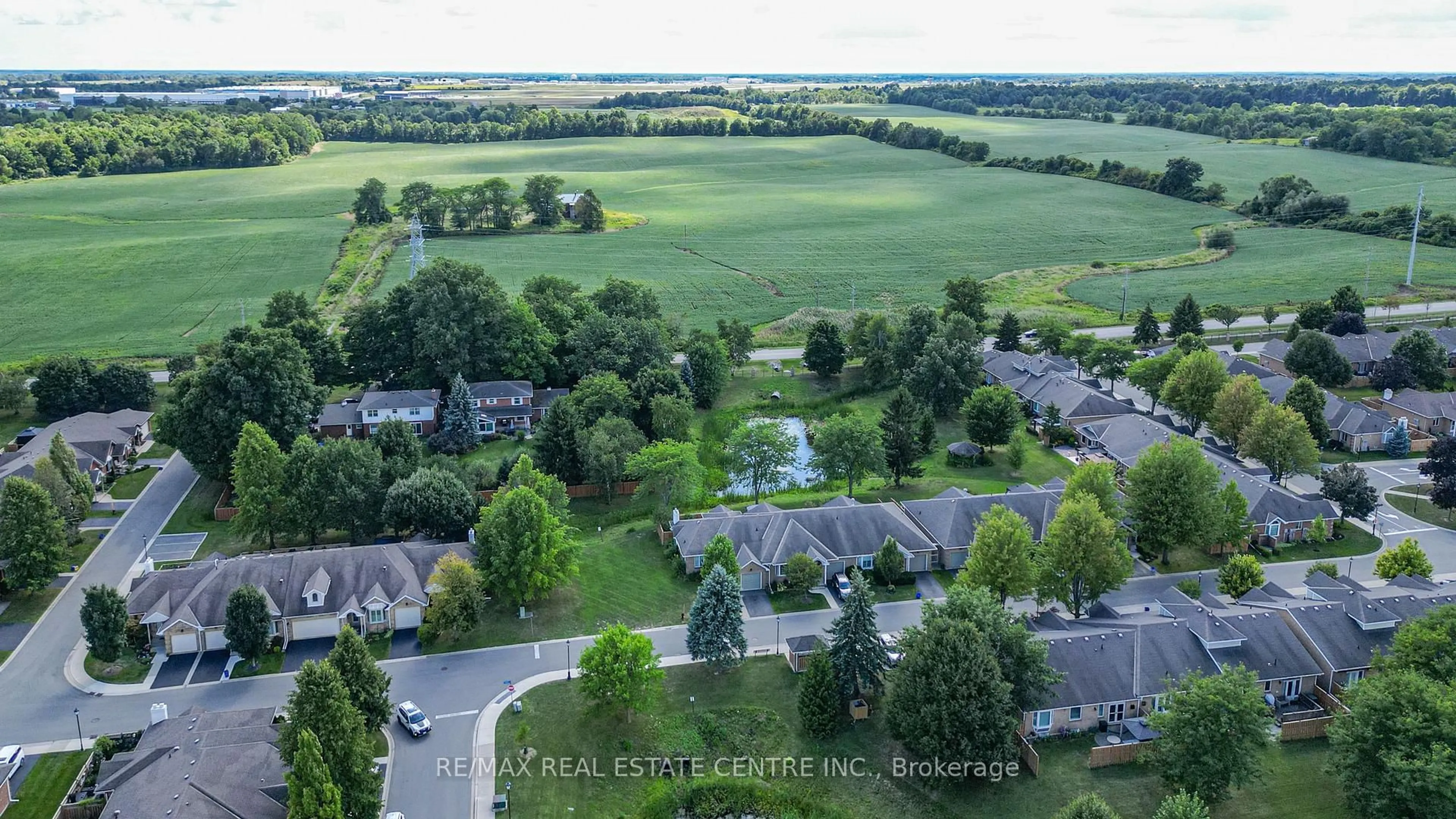 A pic from outside/outdoor area/front of a property/back of a property/a pic from drone, water/lake/river/ocean view for 43 Postoaks Dr, Hamilton Ontario L0R 1W0