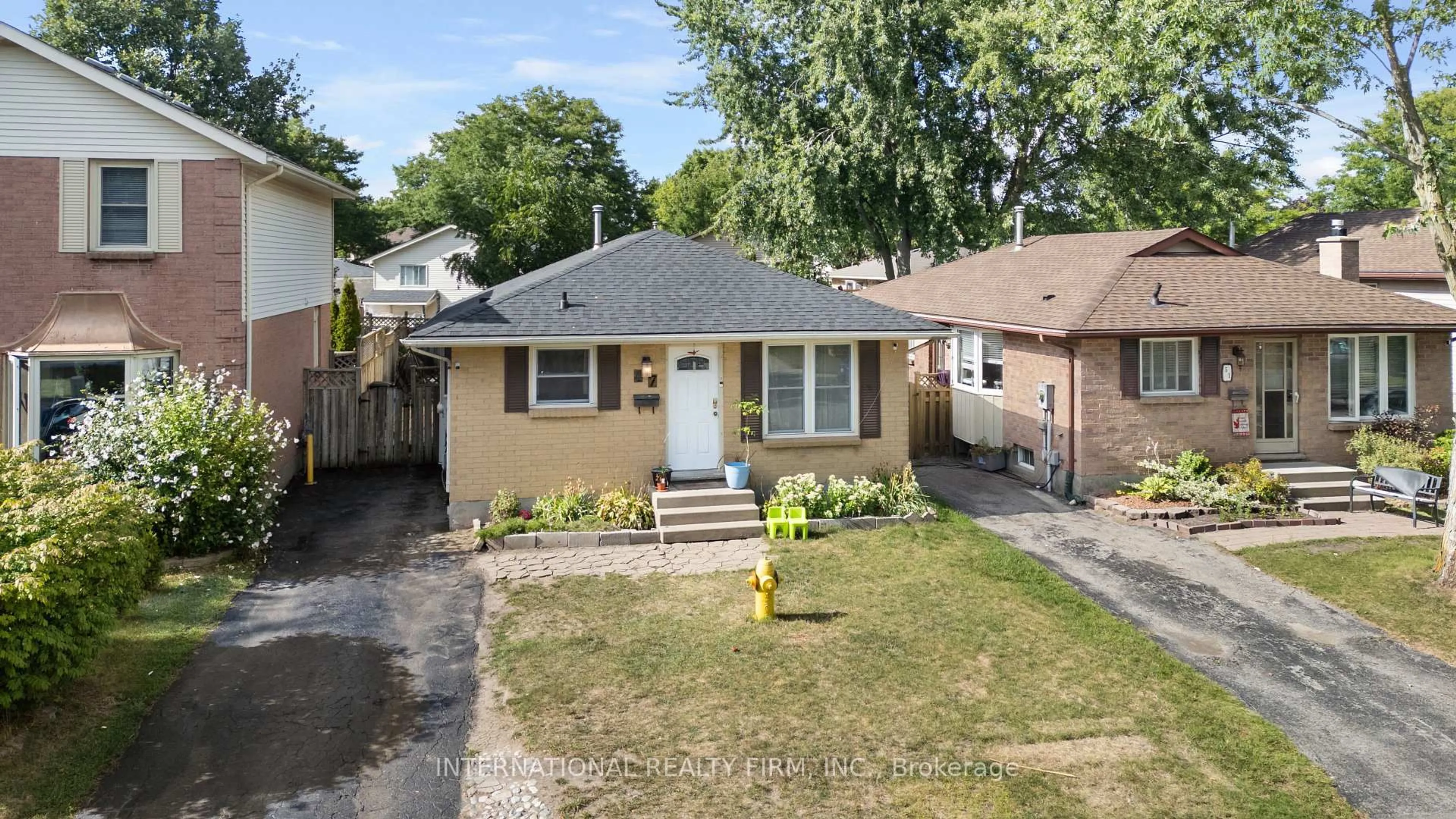 Unknown for 47 Speight Cres, London East Ontario N5V 3W3
