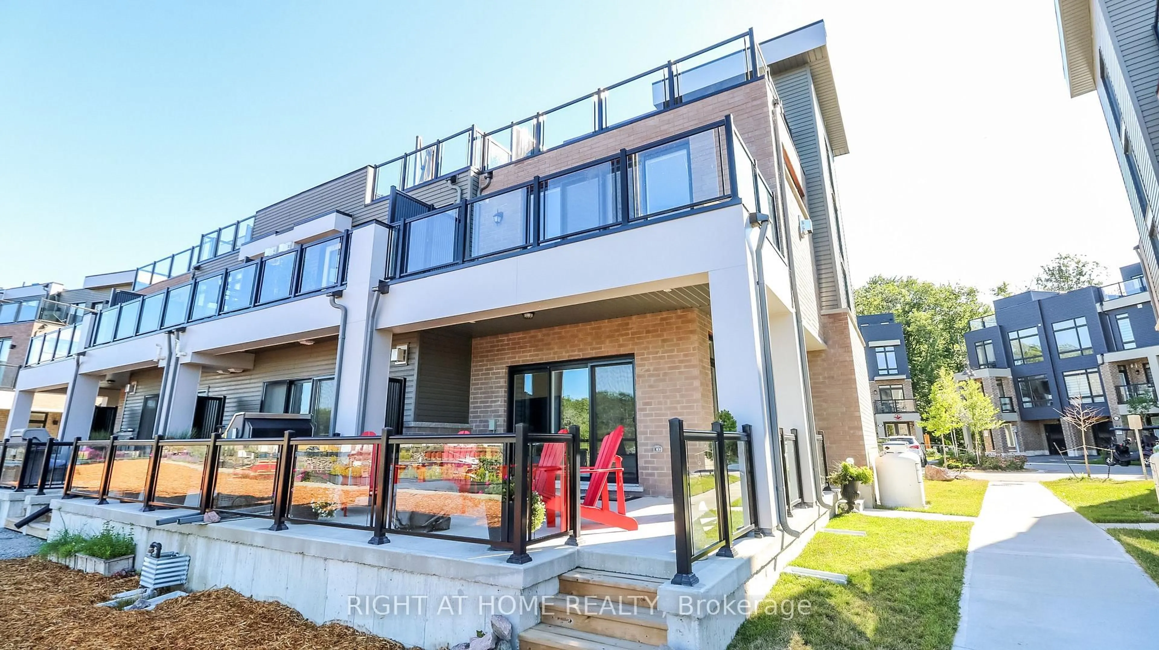 Home with brick exterior material, unknown for 100 Marina Village Dr, Georgian Bay Ontario L0K 1S0