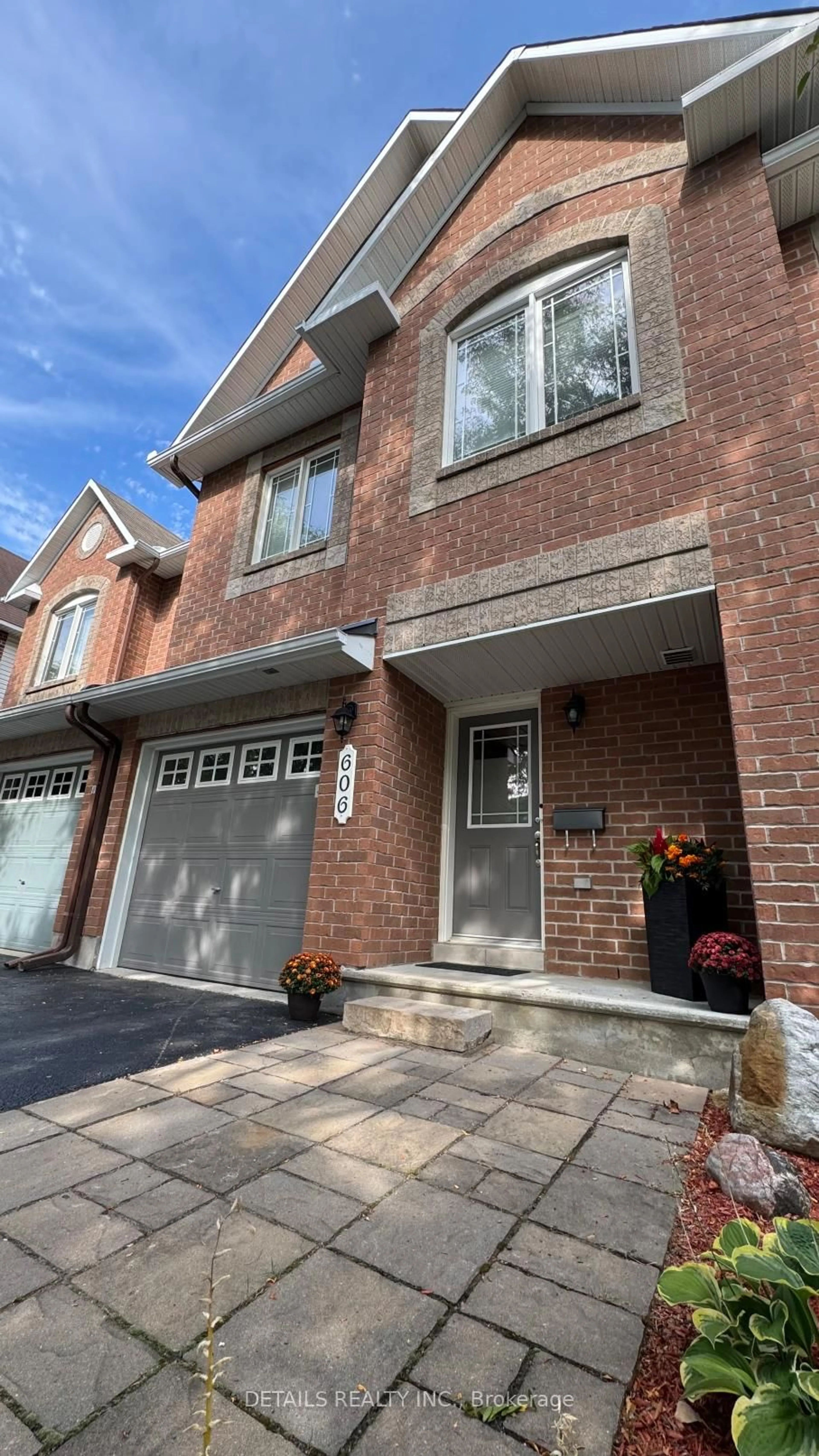 Home with brick exterior material, street for 606 Malkowski St, Ottawa Ontario K2K 0B4