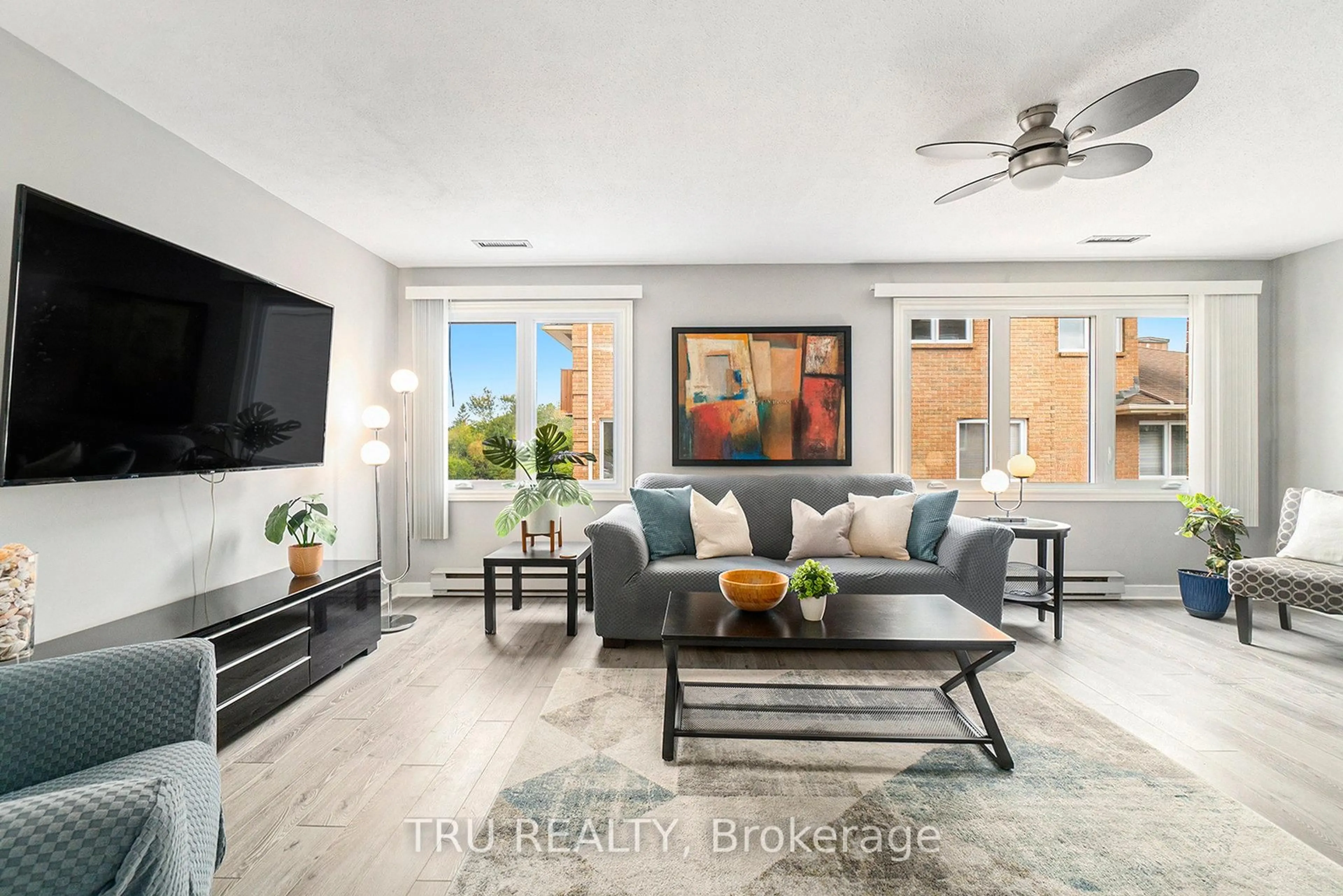Living room with furniture, unknown for 307 Stratas Crt, Ottawa Ontario K2L 3K5