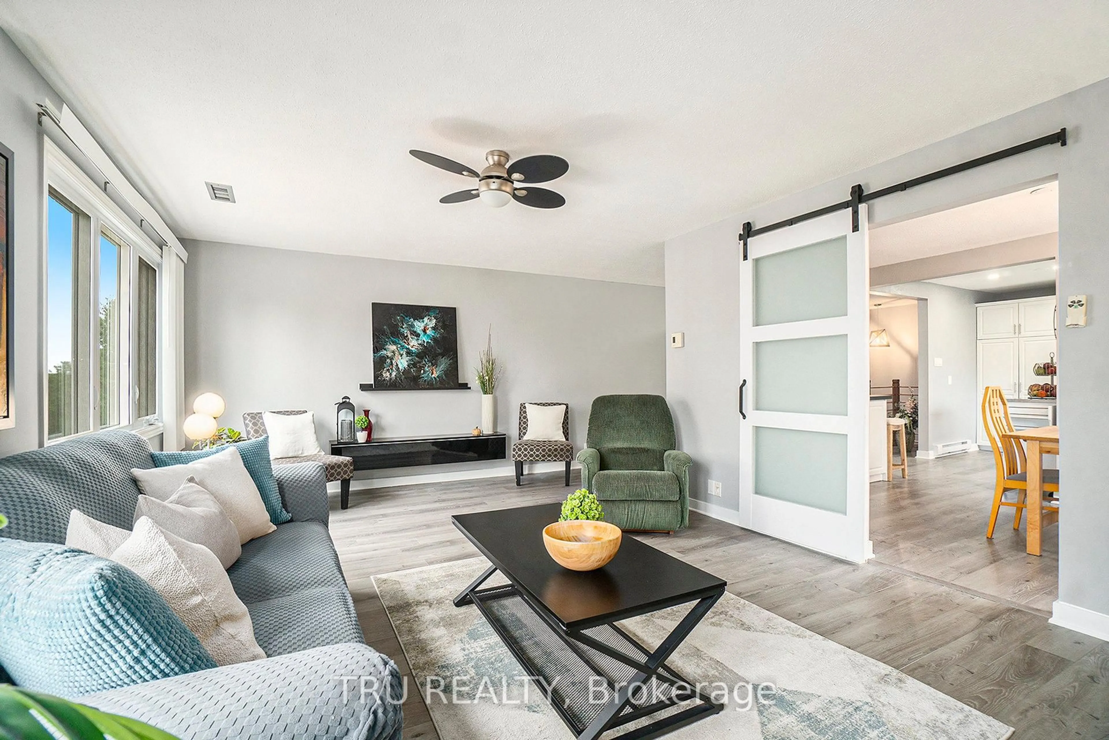 Living room with furniture, unknown for 307 Stratas Crt, Ottawa Ontario K2L 3K5