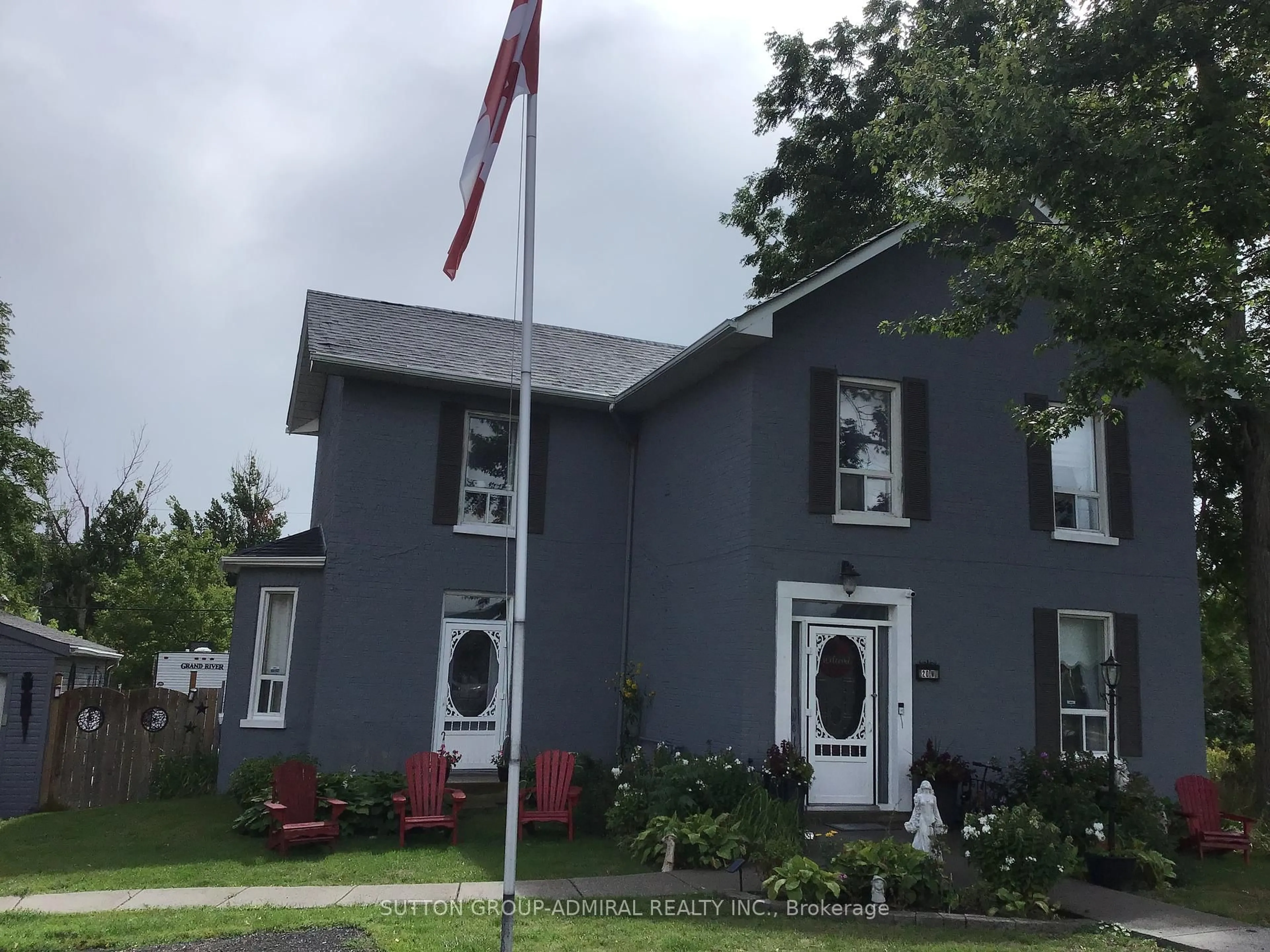 Home with vinyl exterior material, street for 20 King St, Kawartha Lakes Ontario K0L 2W0