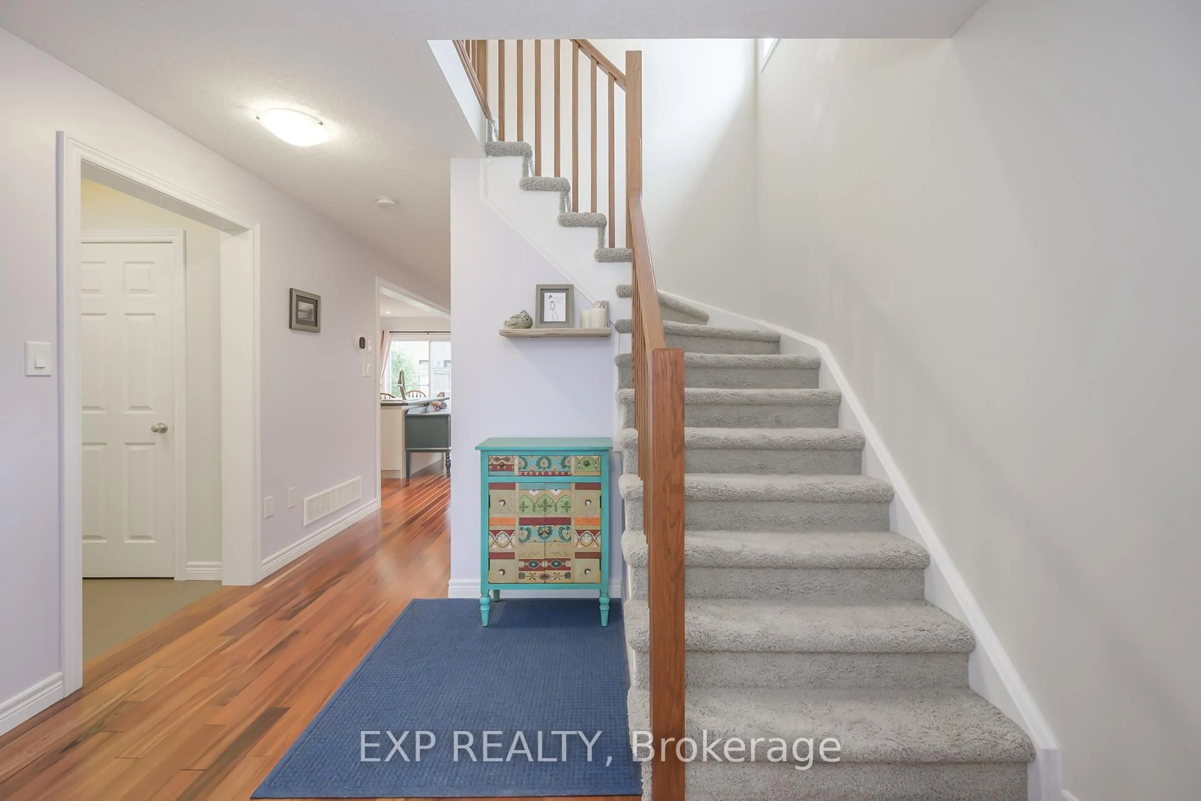 Indoor entryway for 1835 Reilly Walk, London North Ontario N5X 0H8