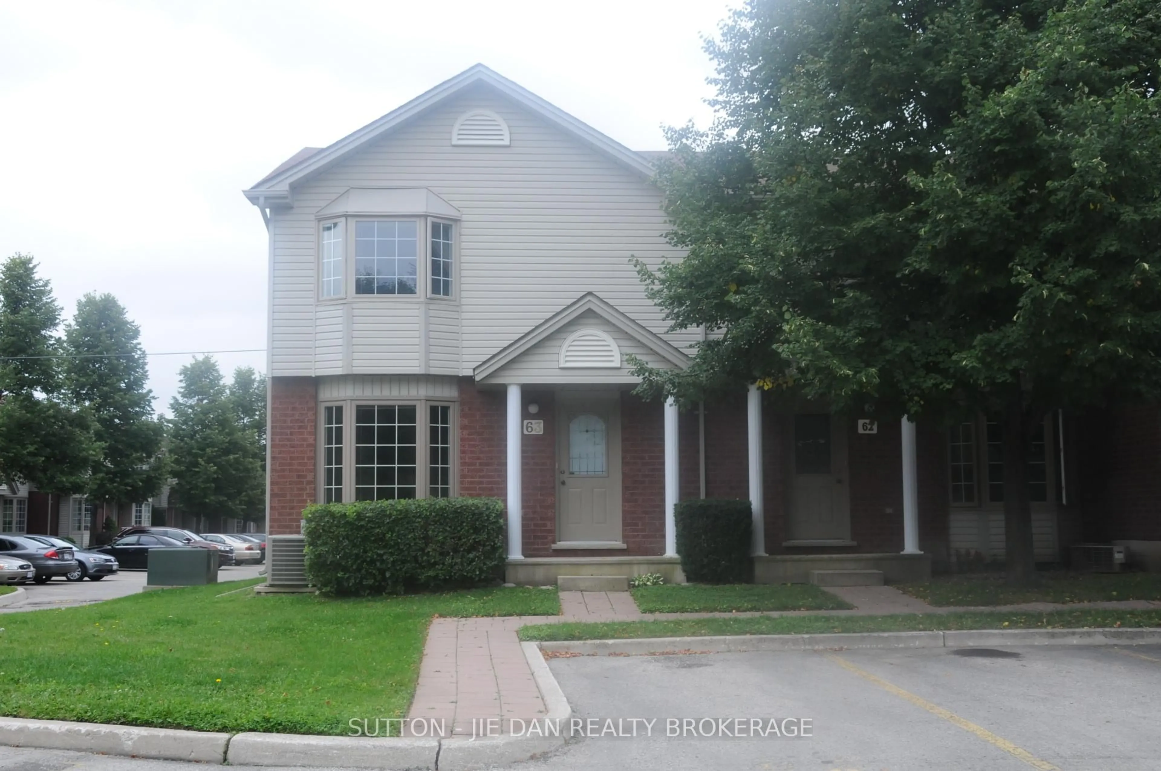 Unknown for 70 CHAPMAN Crt #63, London North Ontario N6G 4Z9
