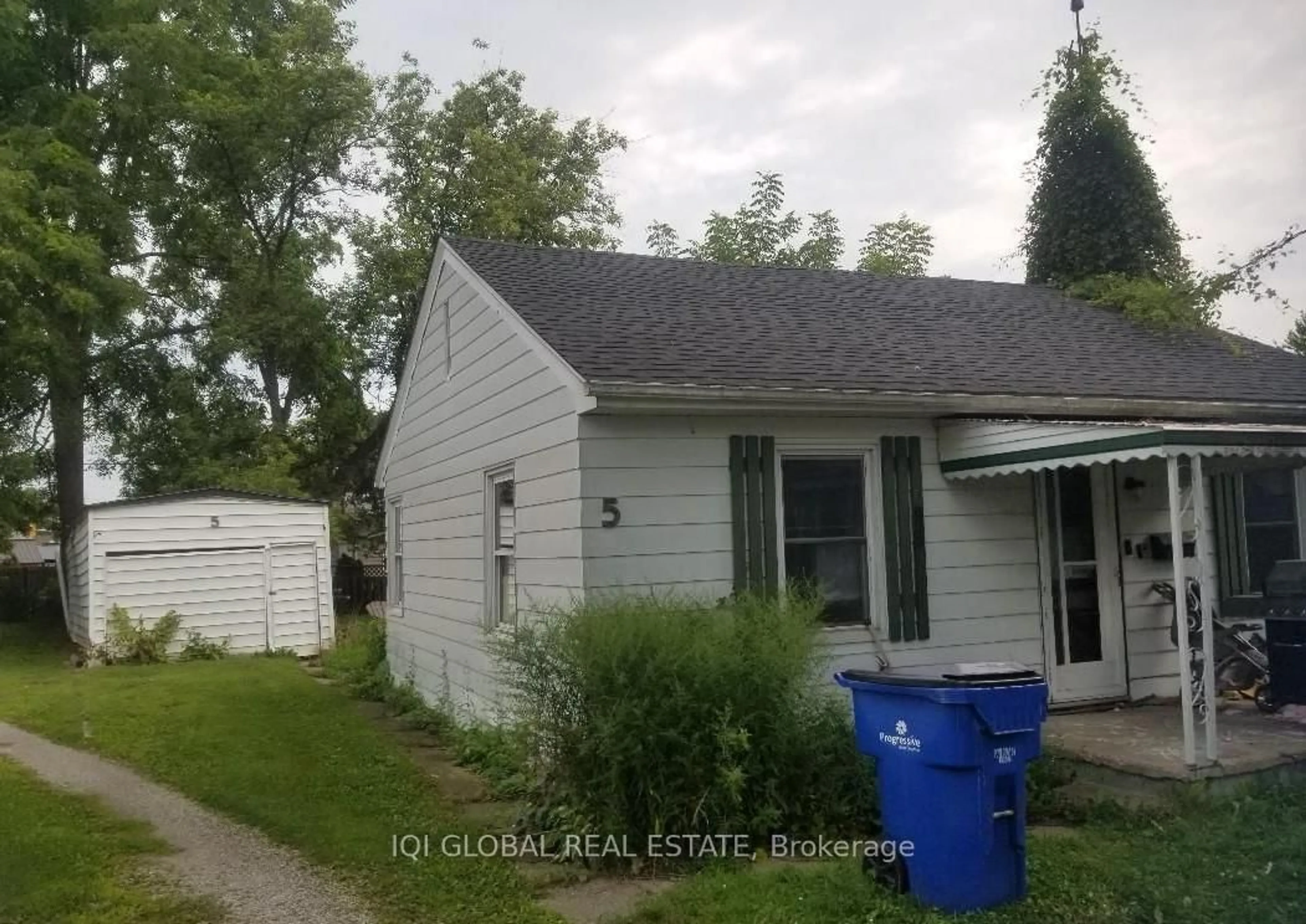 Shed for 5 Montgomery Cres, Chatham-Kent Ontario N8A 1P3