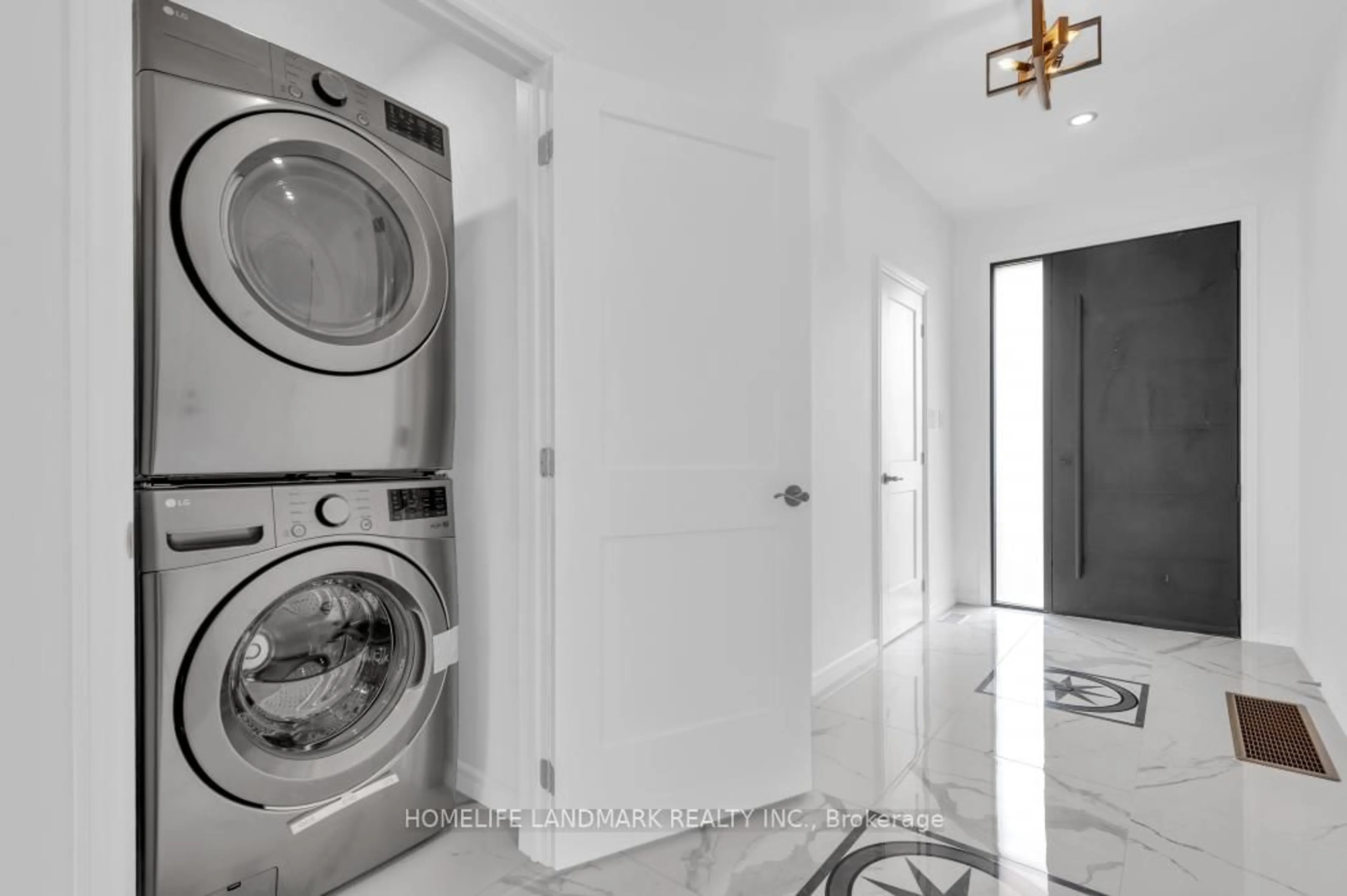 Laundry room for 32 Regent St, Trent Hills Ontario K0L 1L0