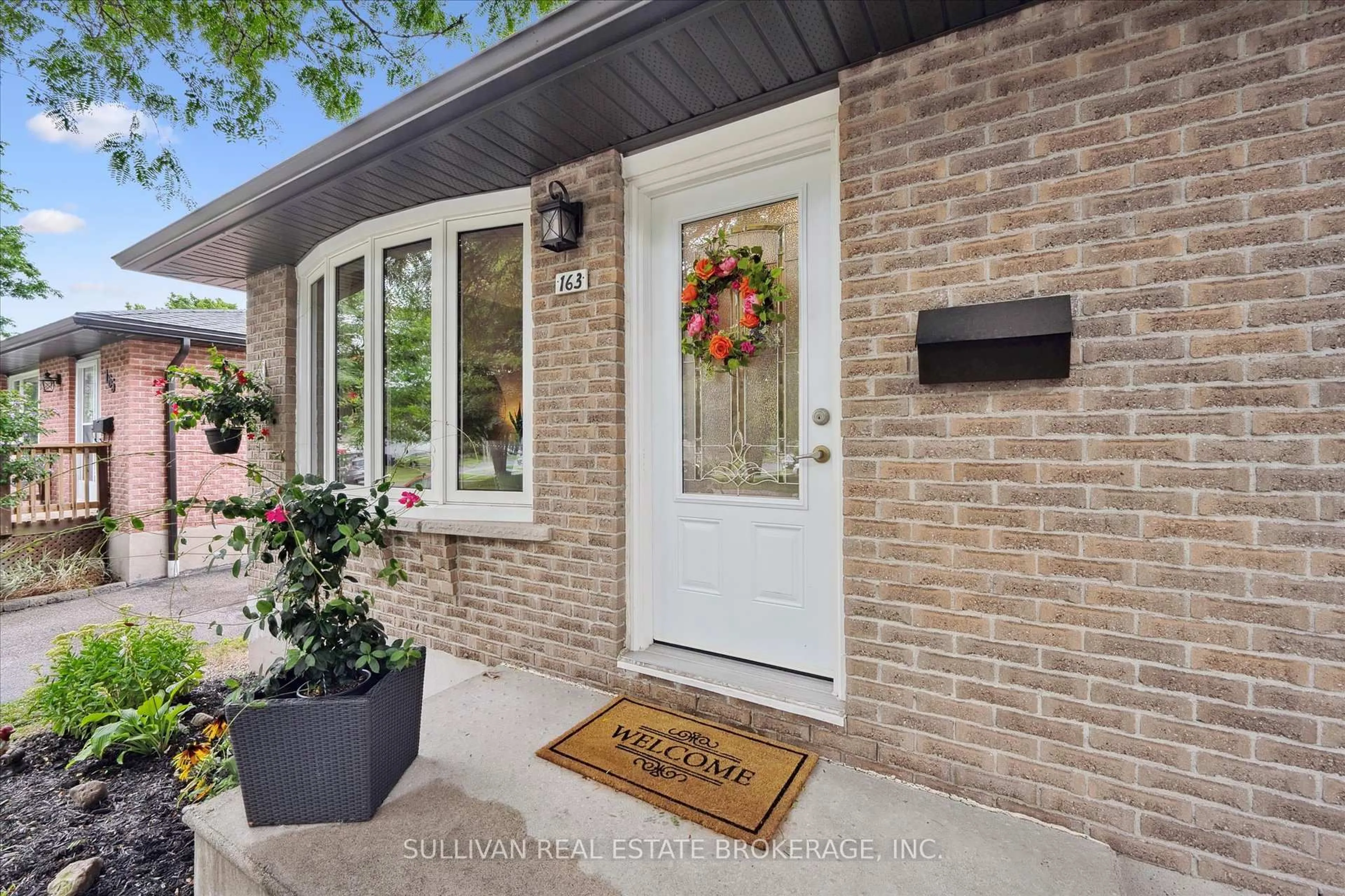 Unknown for 163 Hadati Rd, Guelph Ontario N1E 6N3